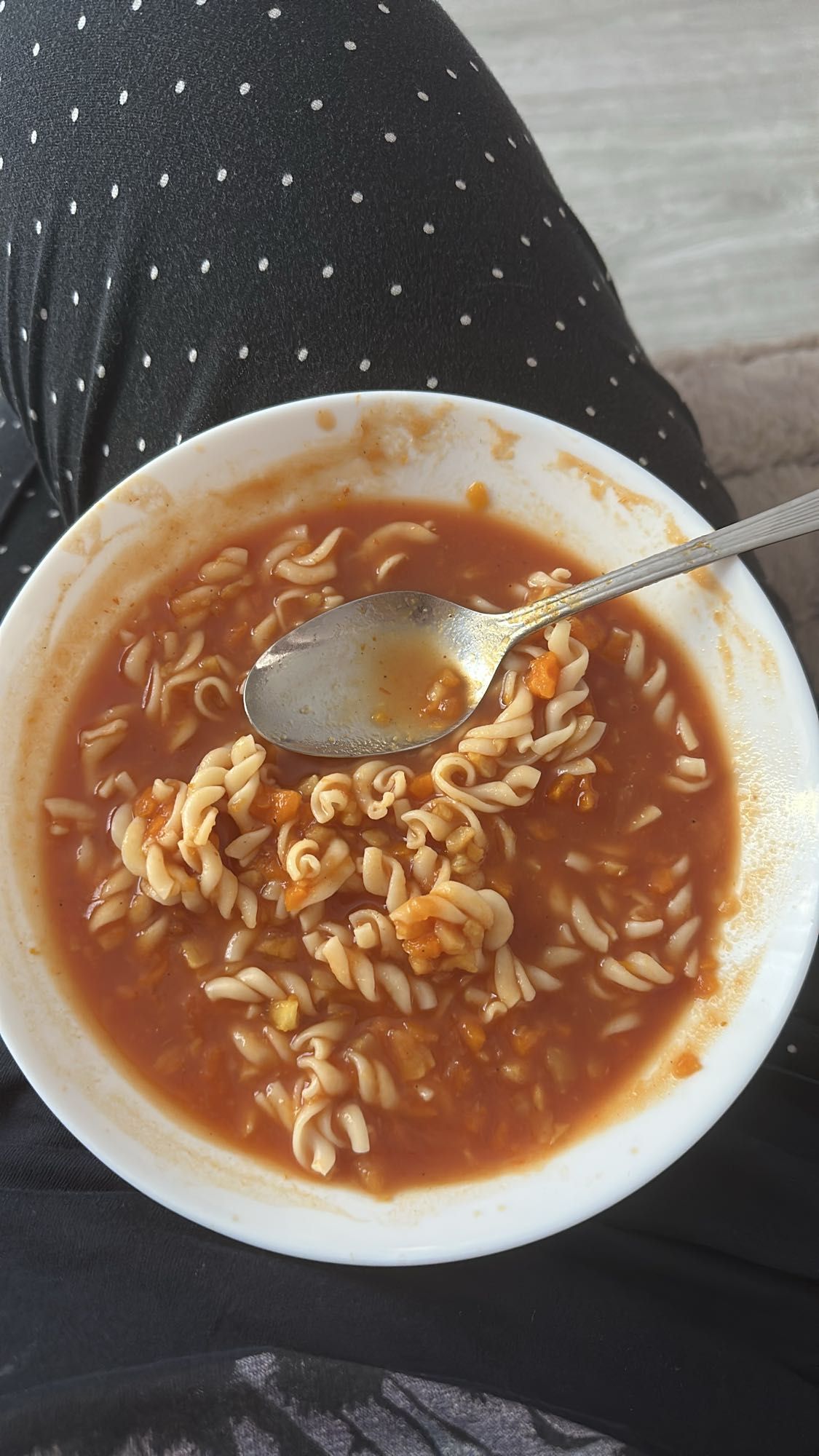 zupa pomidorowa z makaronem