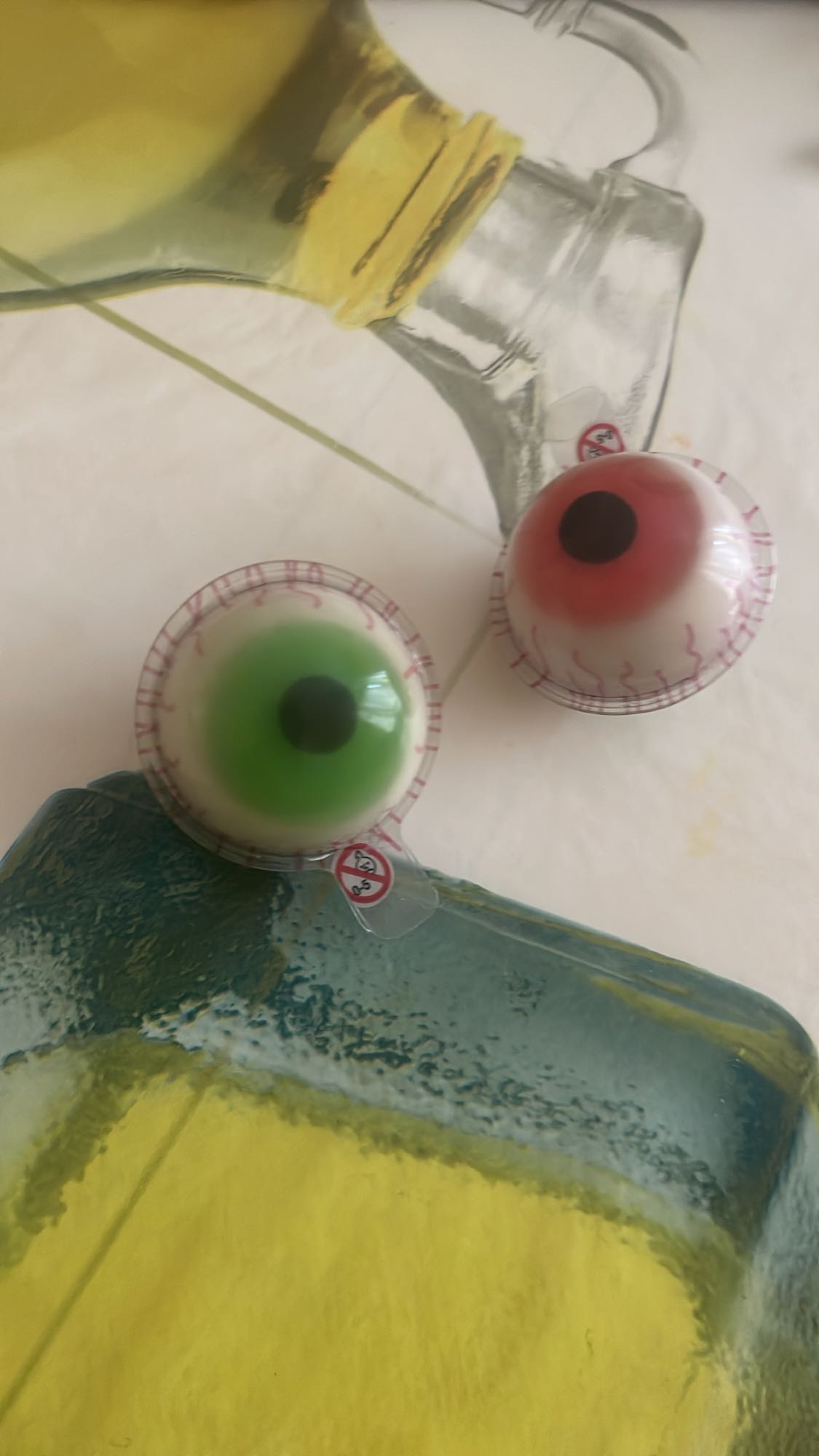 Gelatin Eyeball Candy