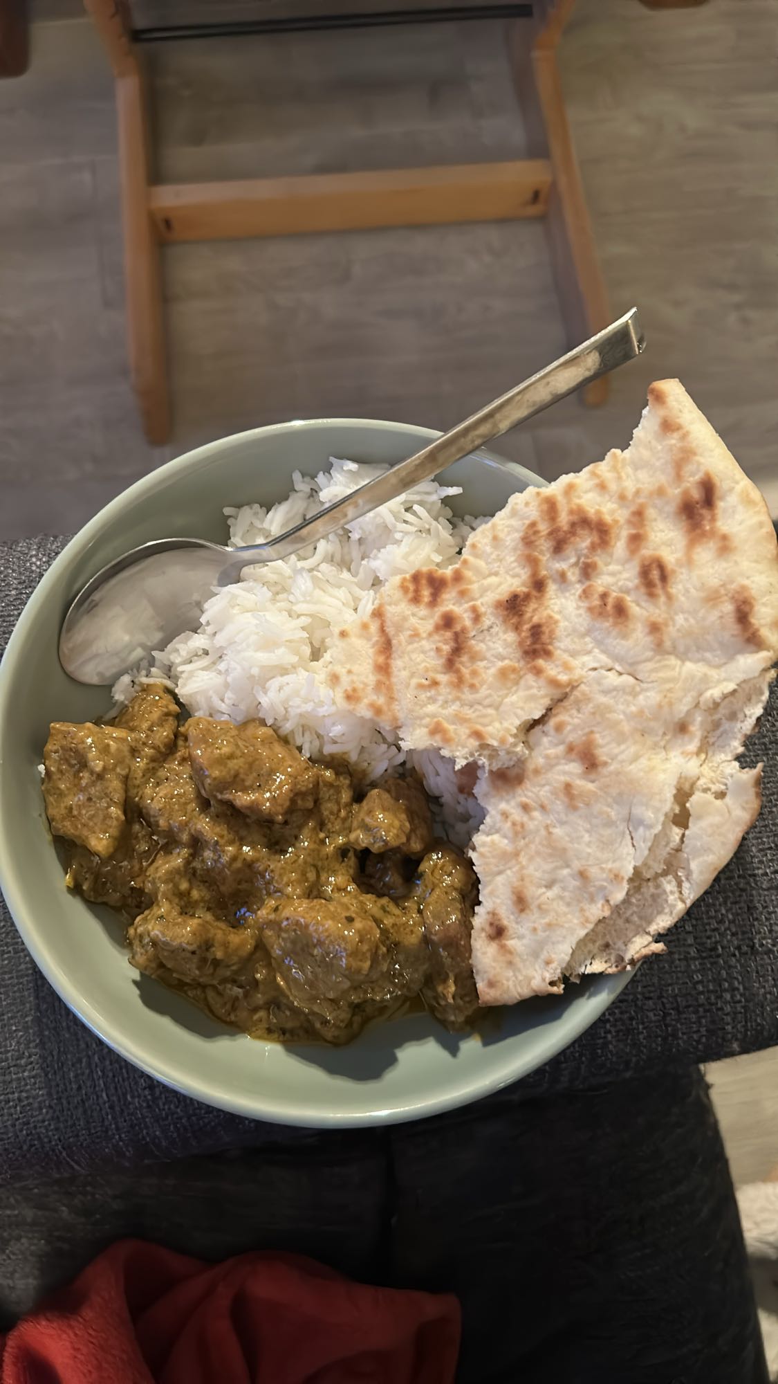 Lammegryte med ris og naan