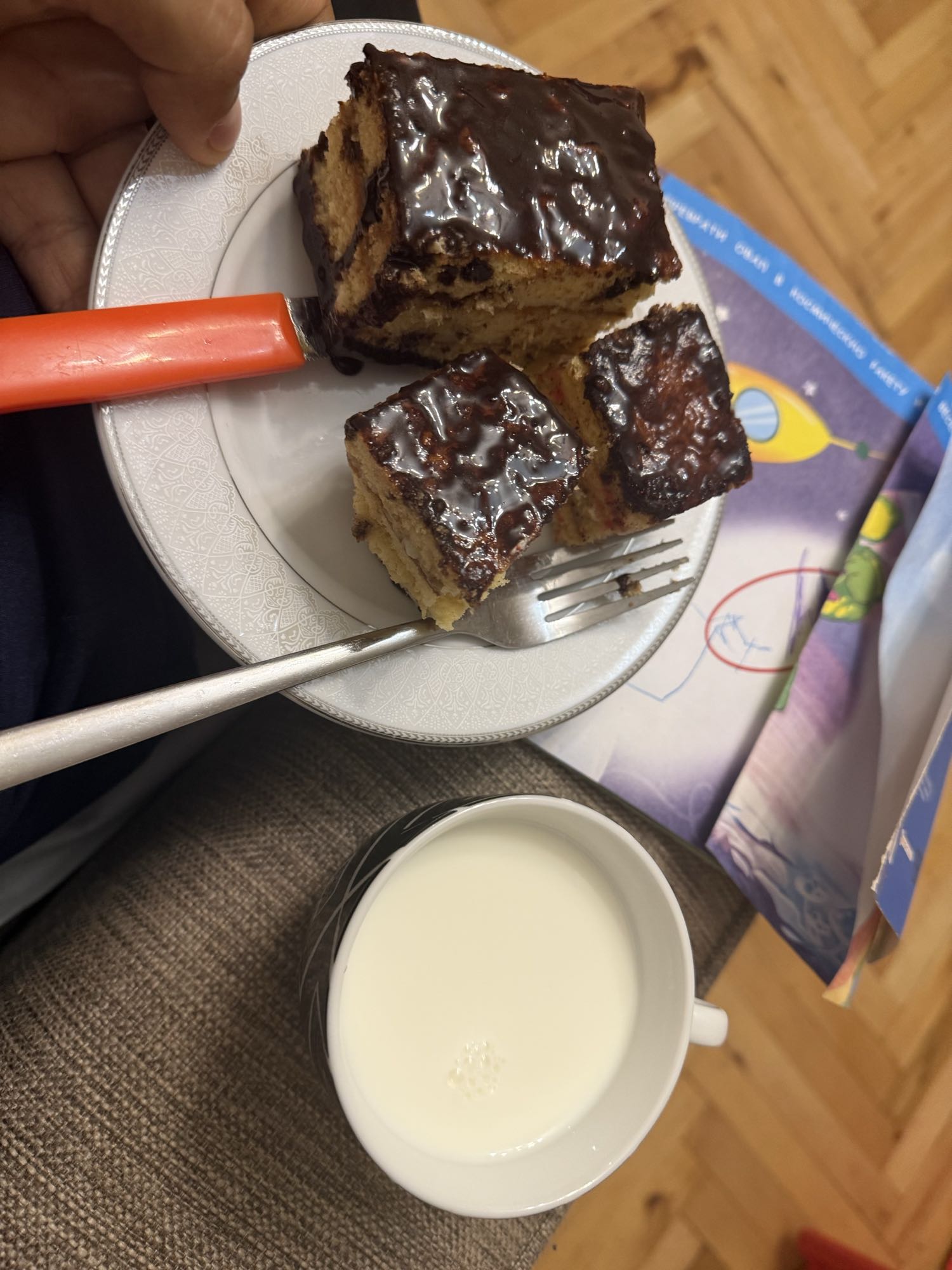 Chocolate cake with milk