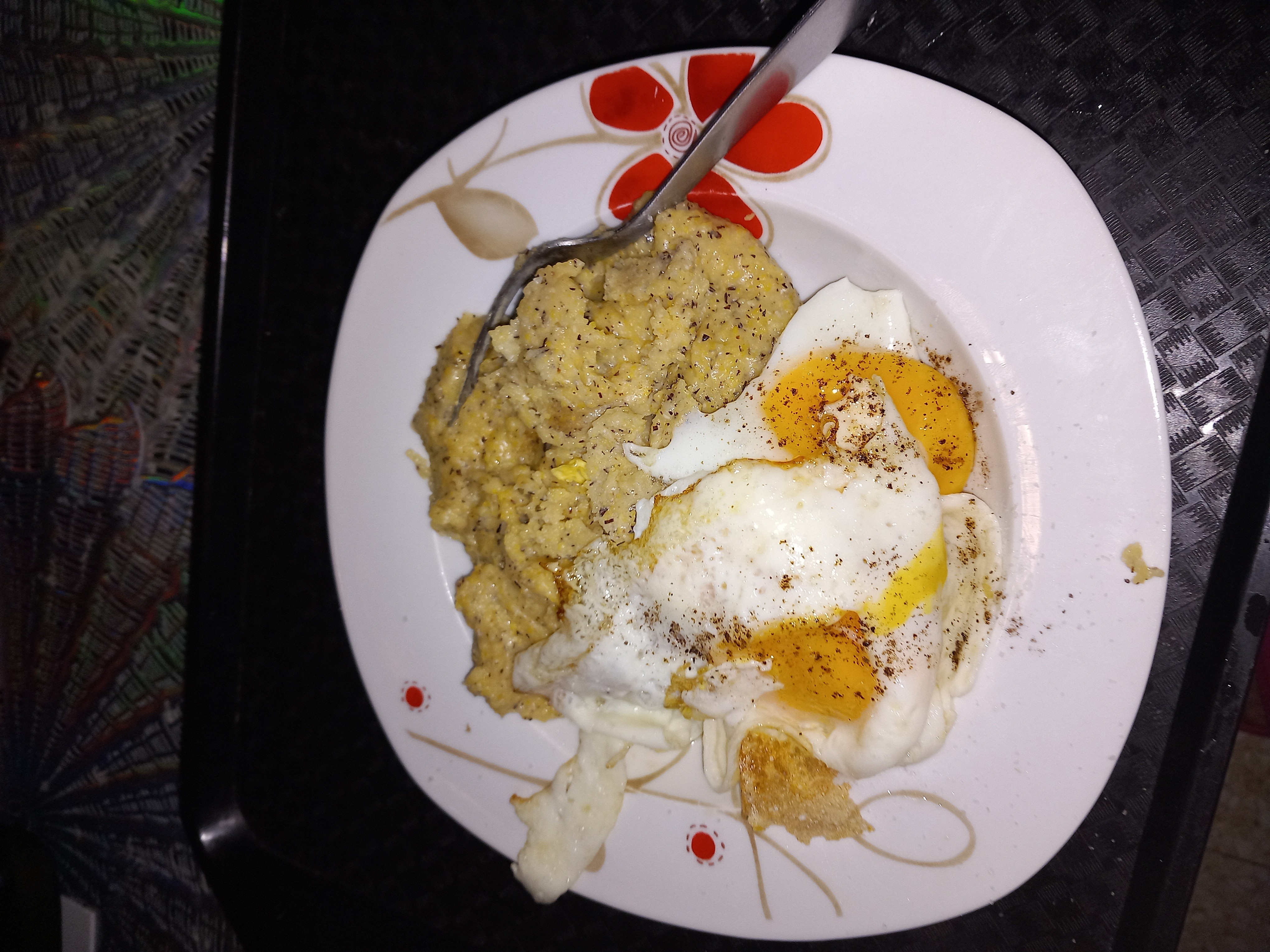 Oeufs et bouillie de maïs