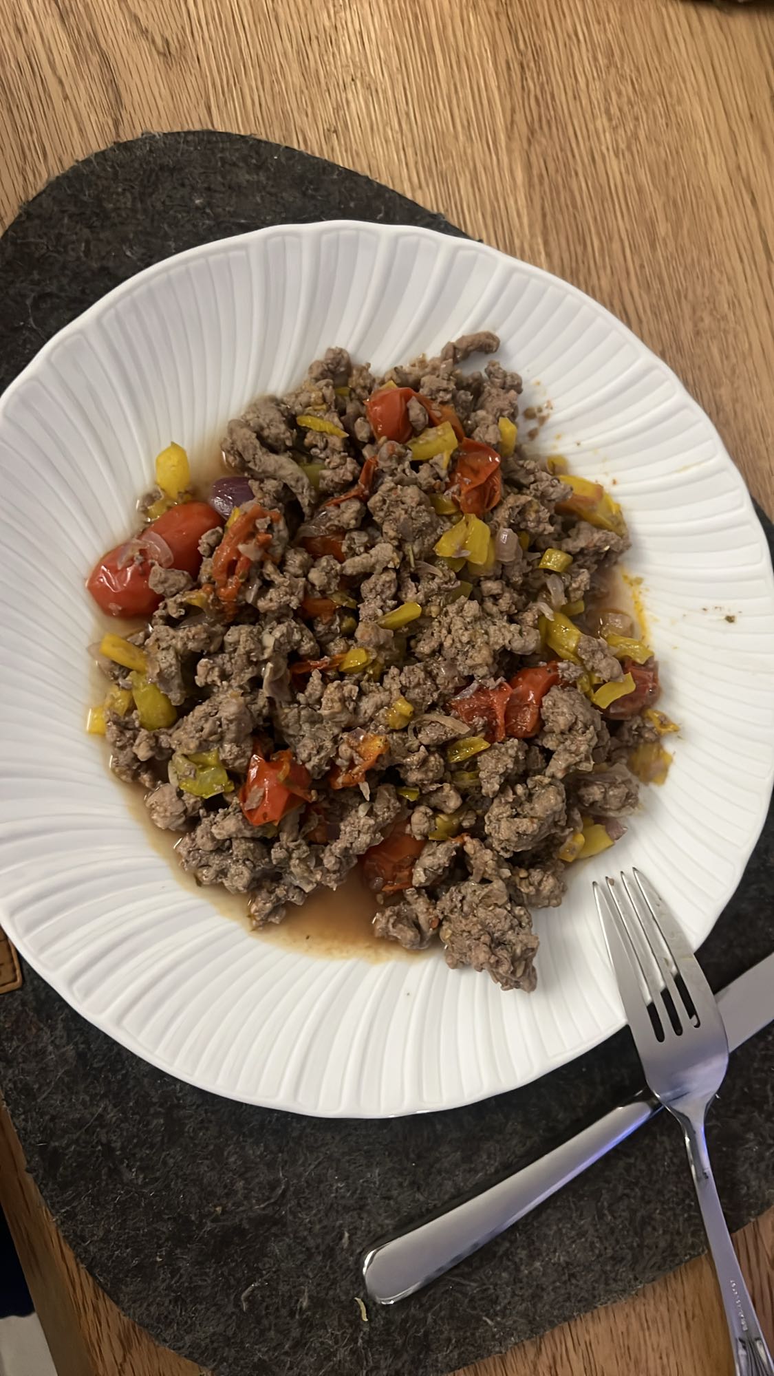 Dana Kıymalı Sebzeli Tabak