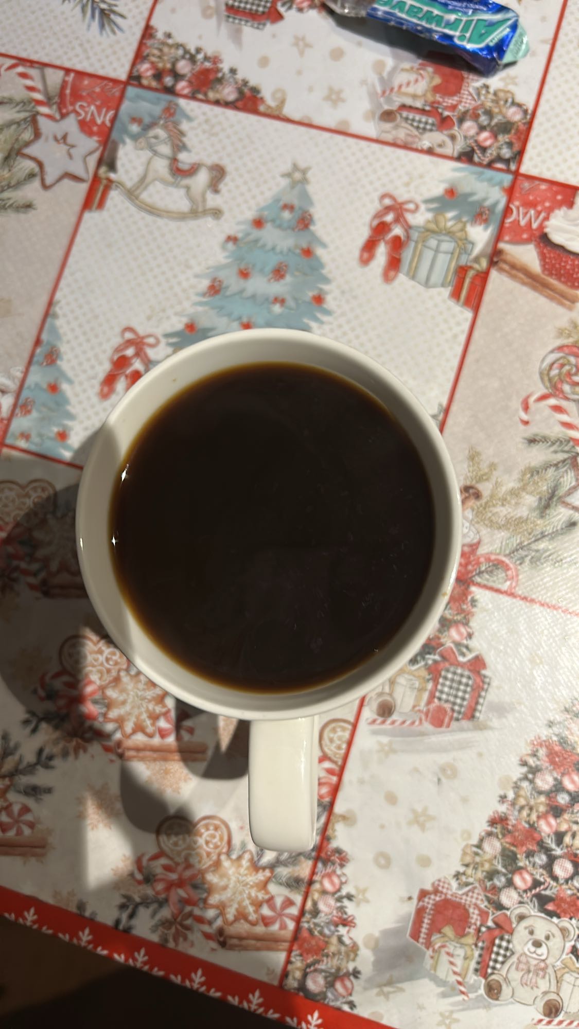 Cafea simplă cu scorțișoară și cacao pură
