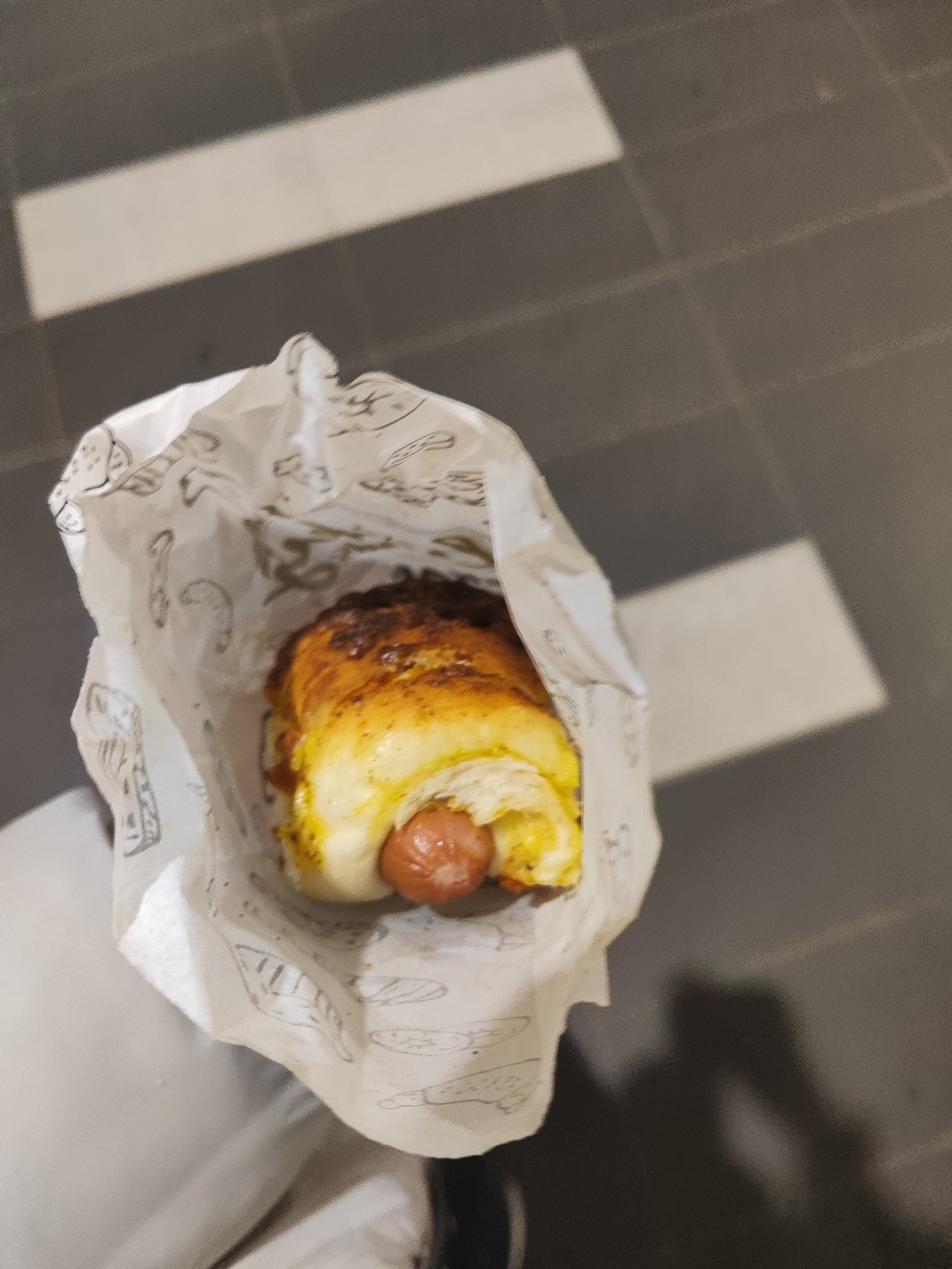Sausage bread roll