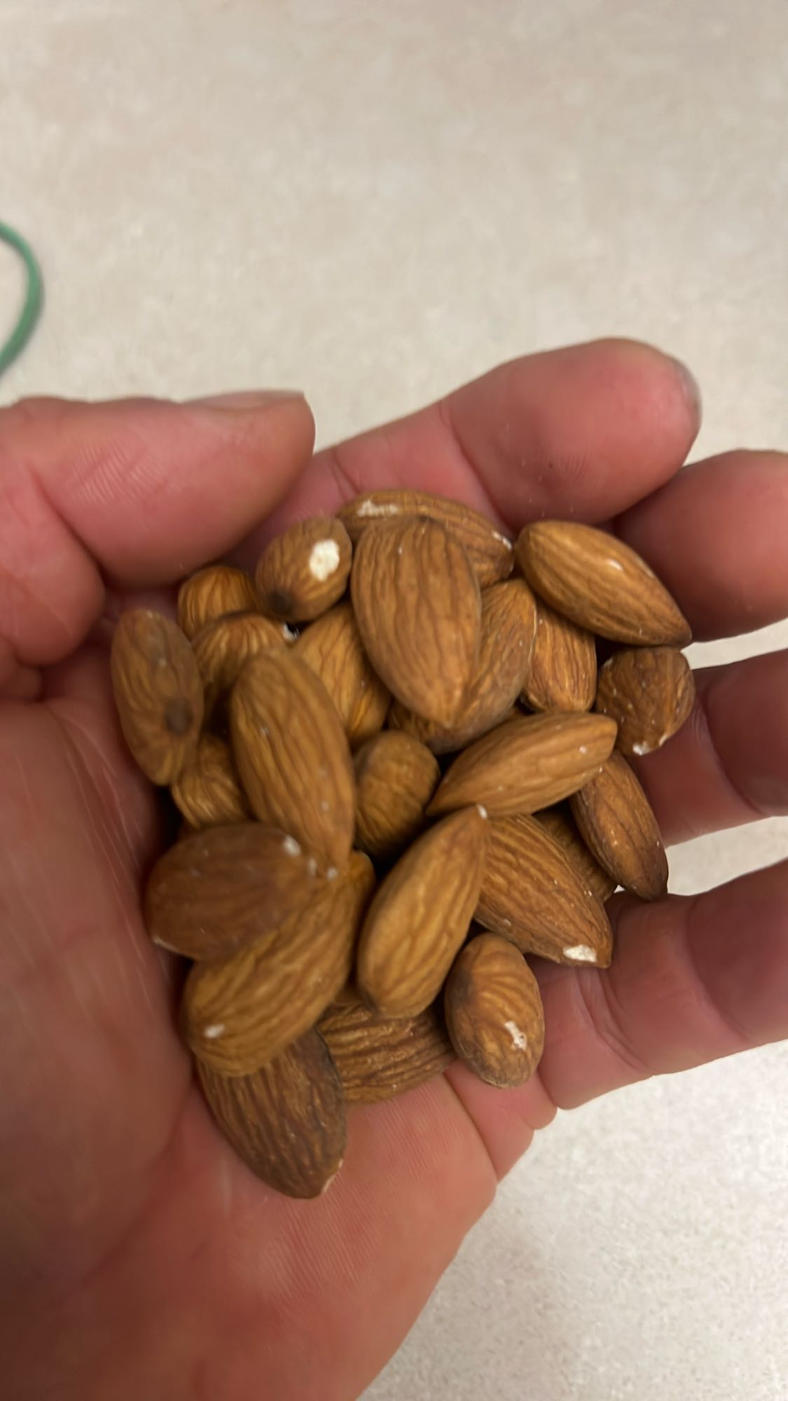 Badem atıştırmalık