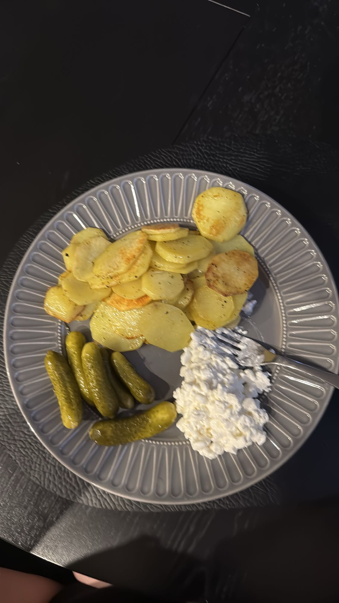 Potatoes with pickles