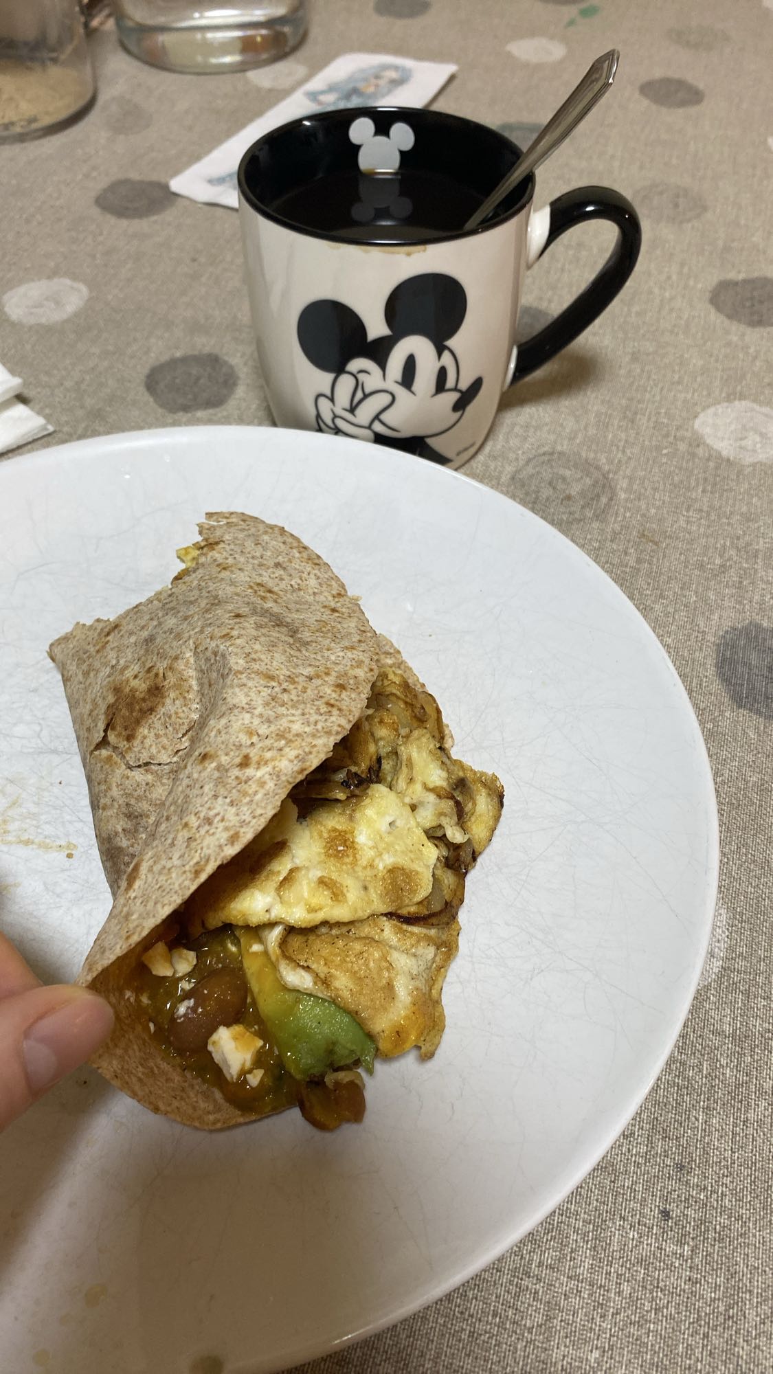 Wrap de huevo y frijoles