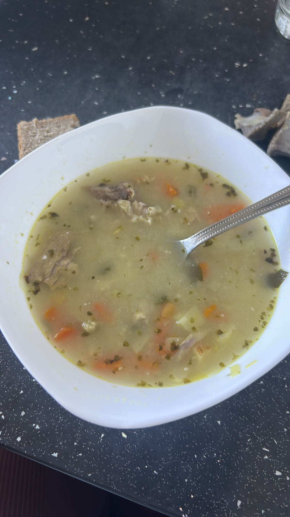 zupa z mięsem i warzywami