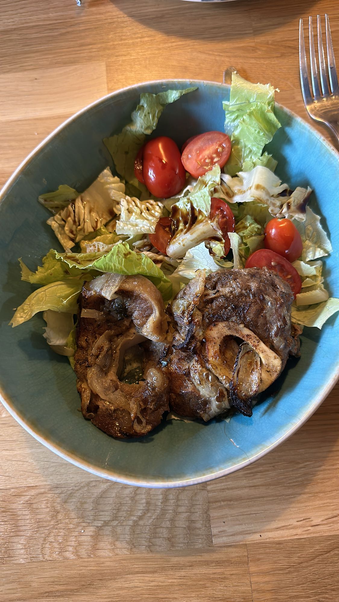 Salată cu osso buco