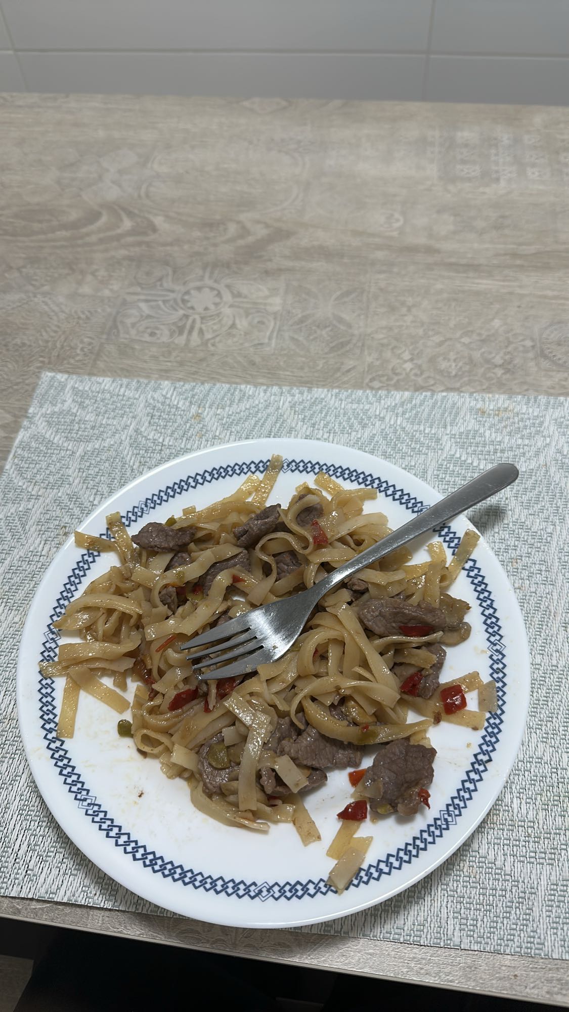 fideos con carne y verduras