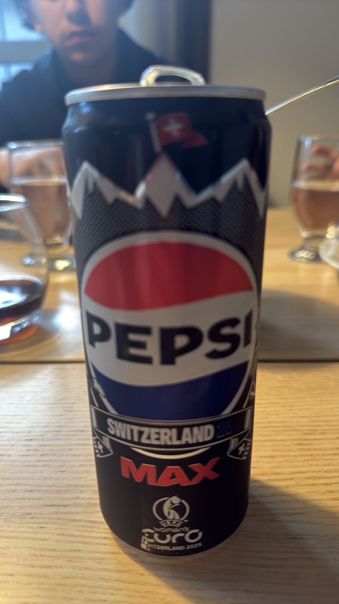 Pepsi Max burk