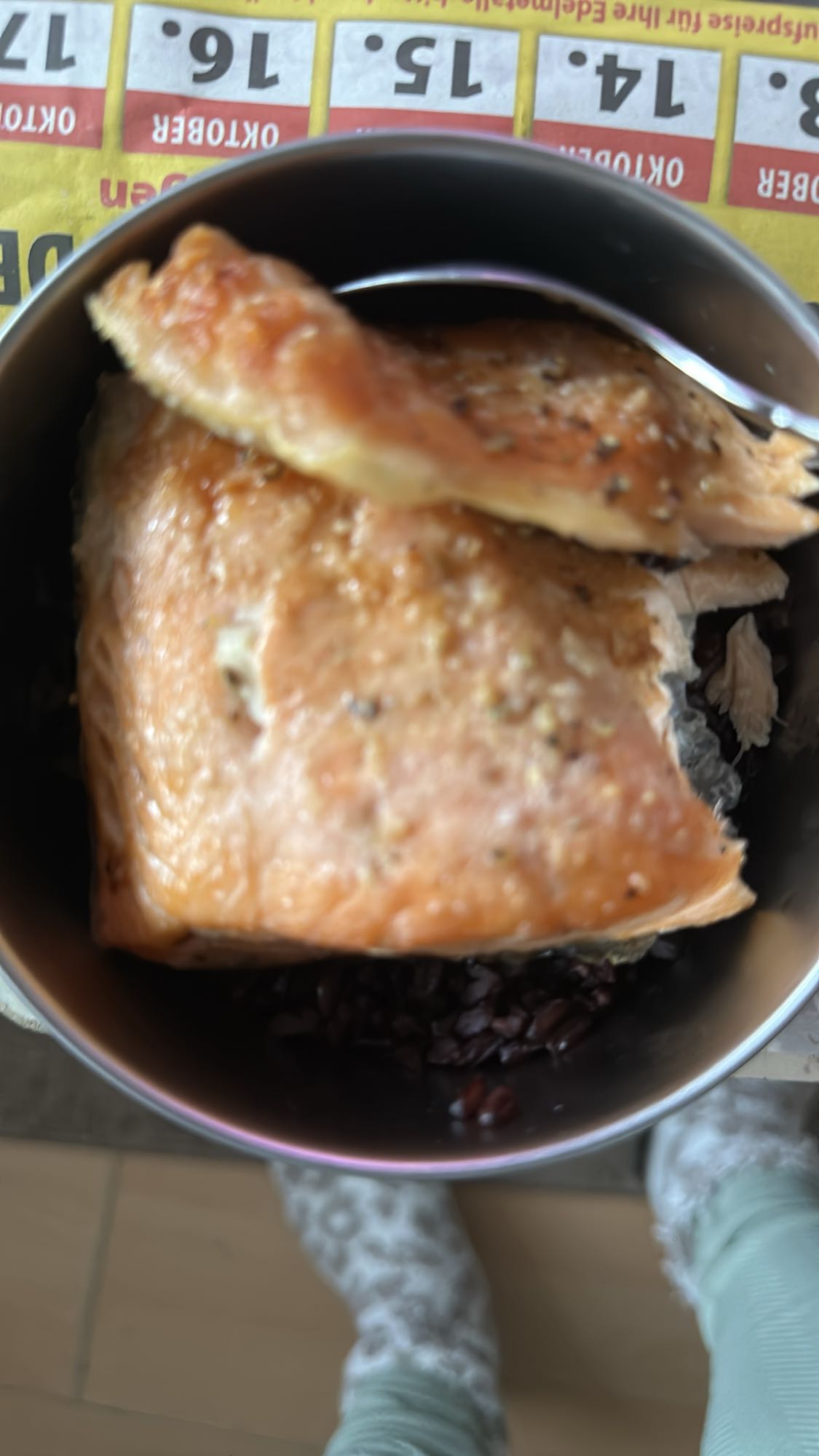 Zalm met zwarte rijst