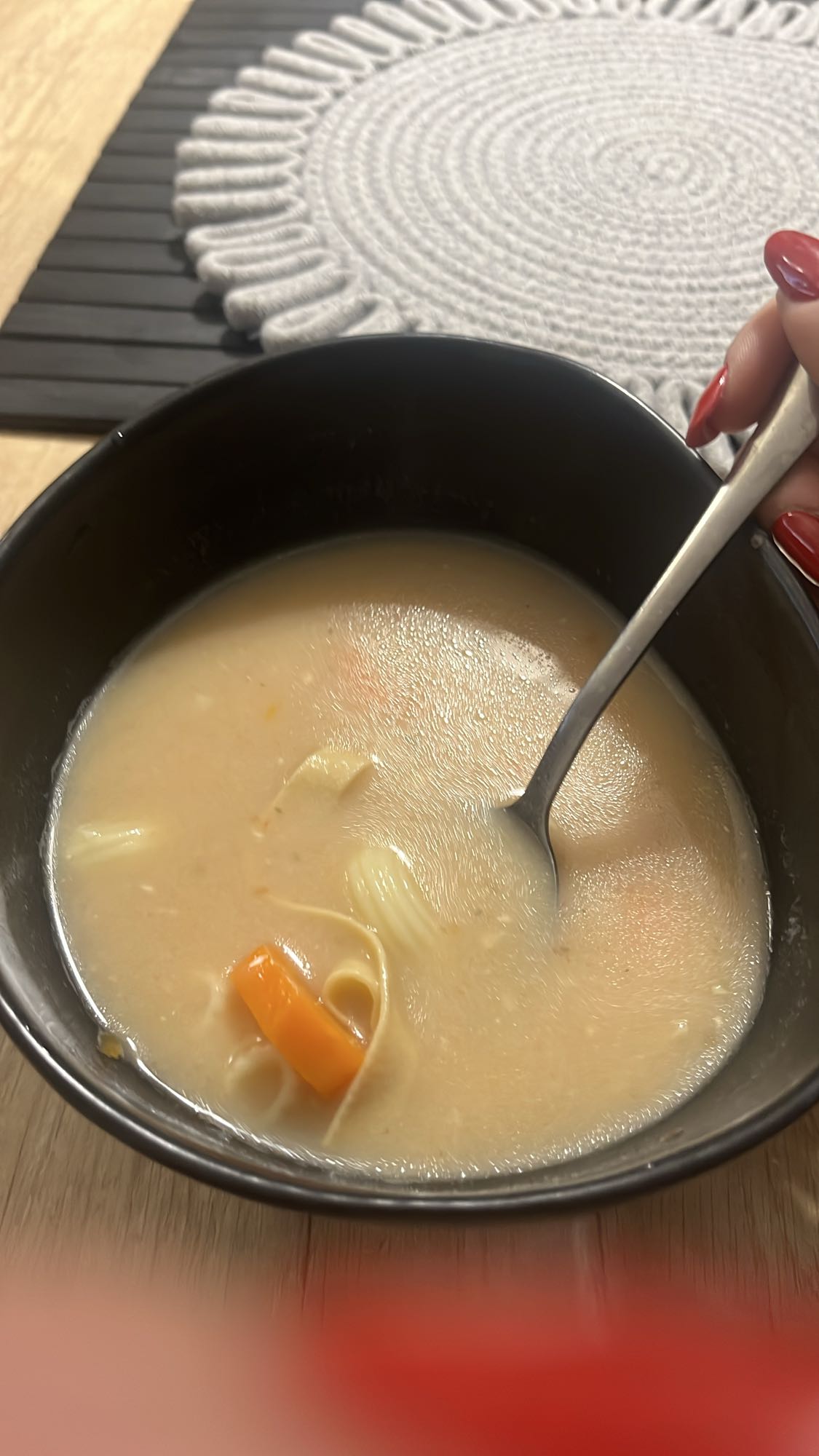 Supă de pui cu tăiței