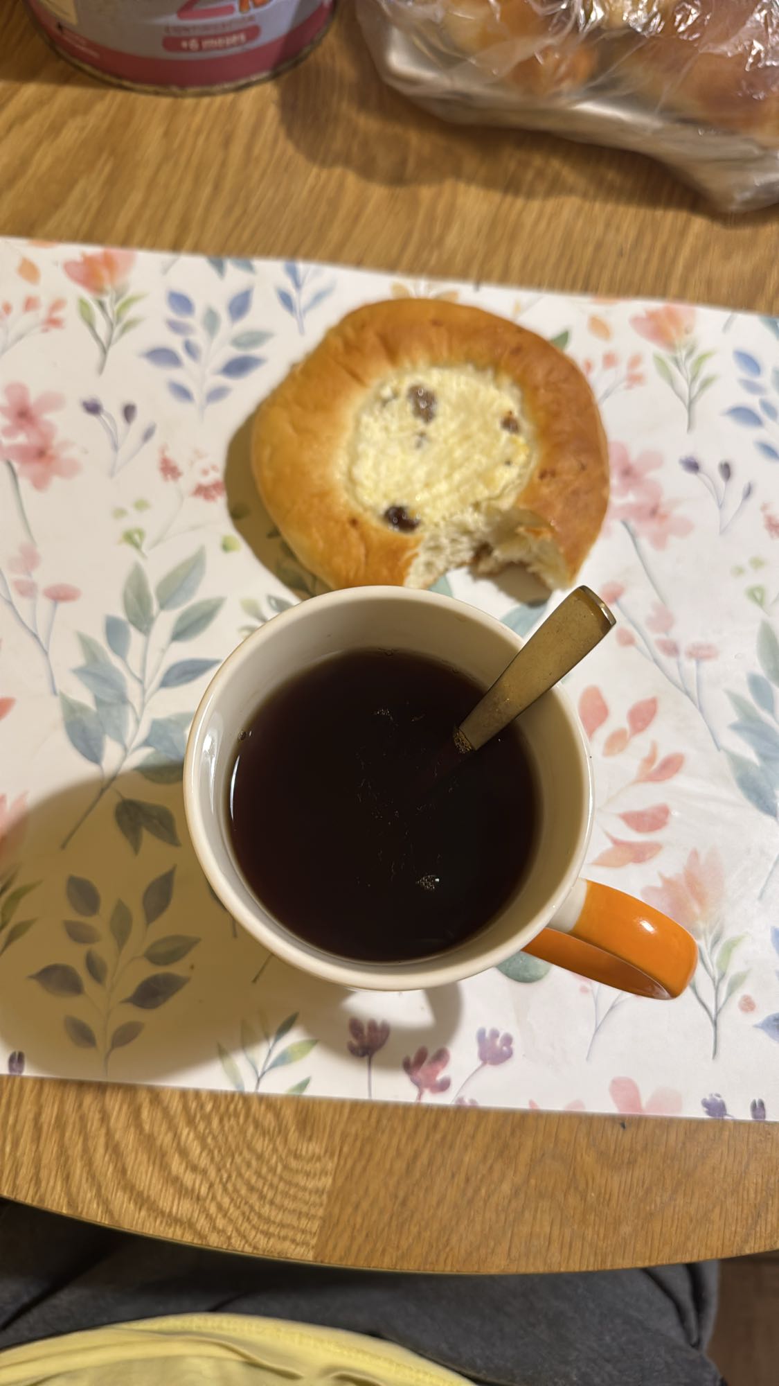 чай с ватрушкой