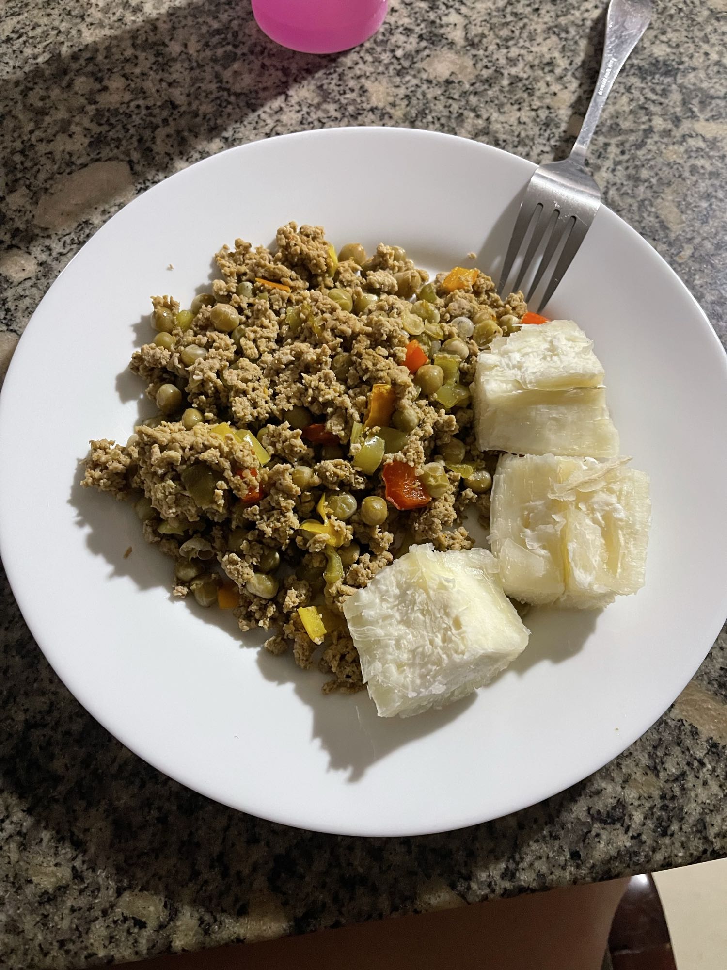 Carne molida con yuca