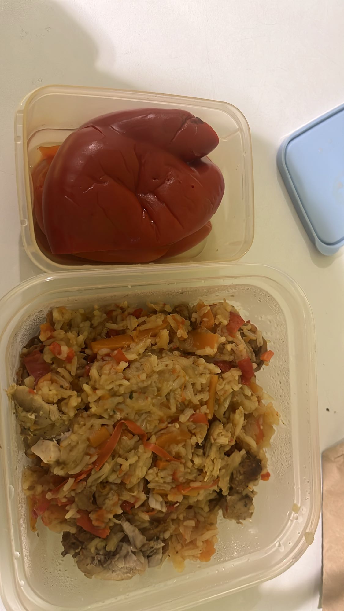 Orez cu legume și carne