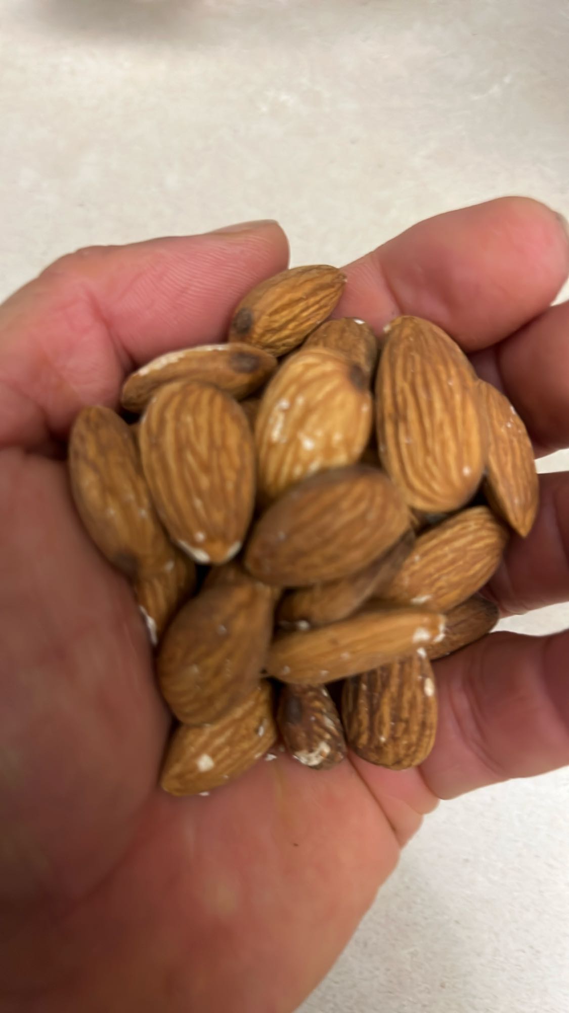 Badem atıştırmalık