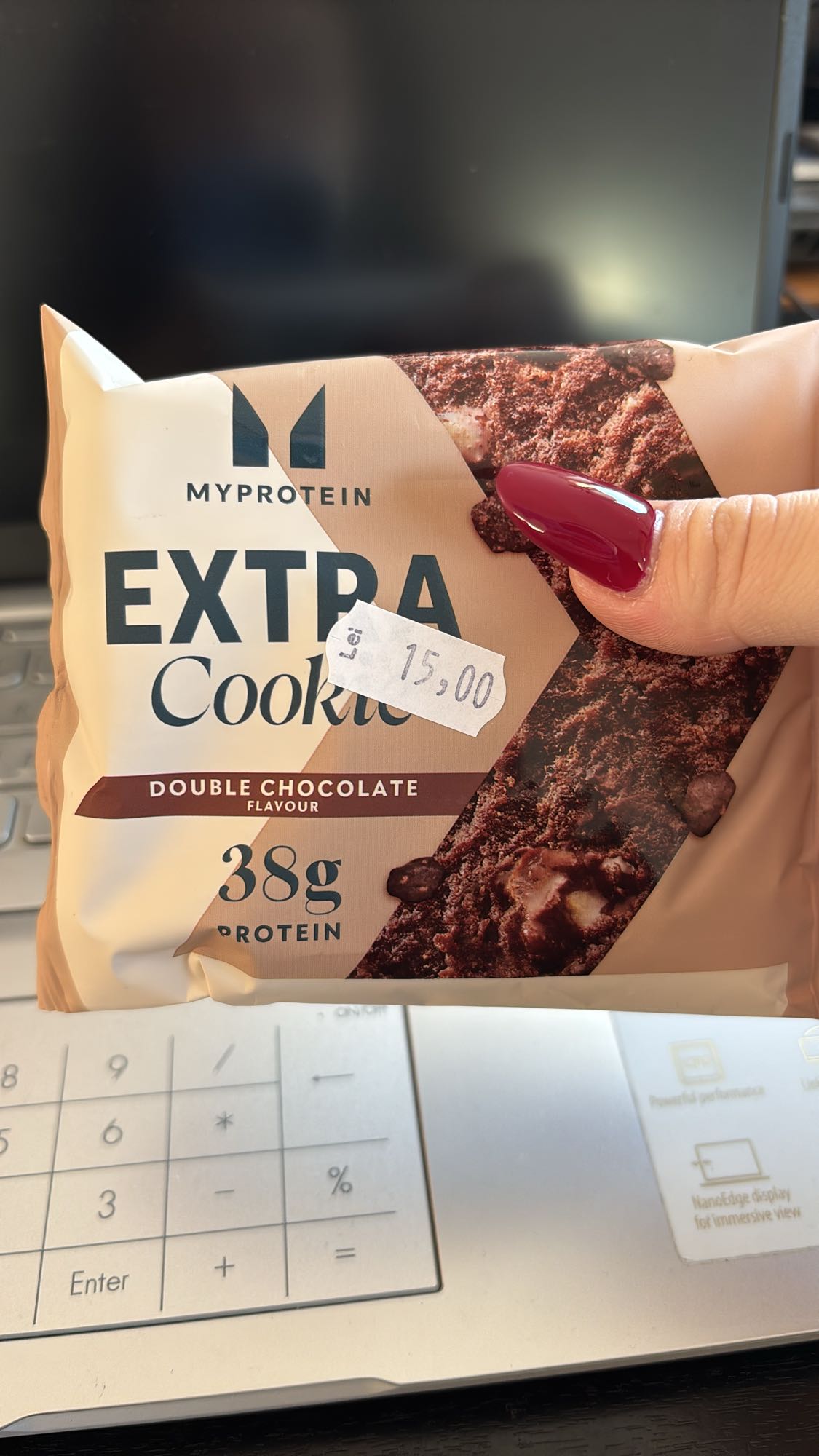 Biscuit proteic ciocolată