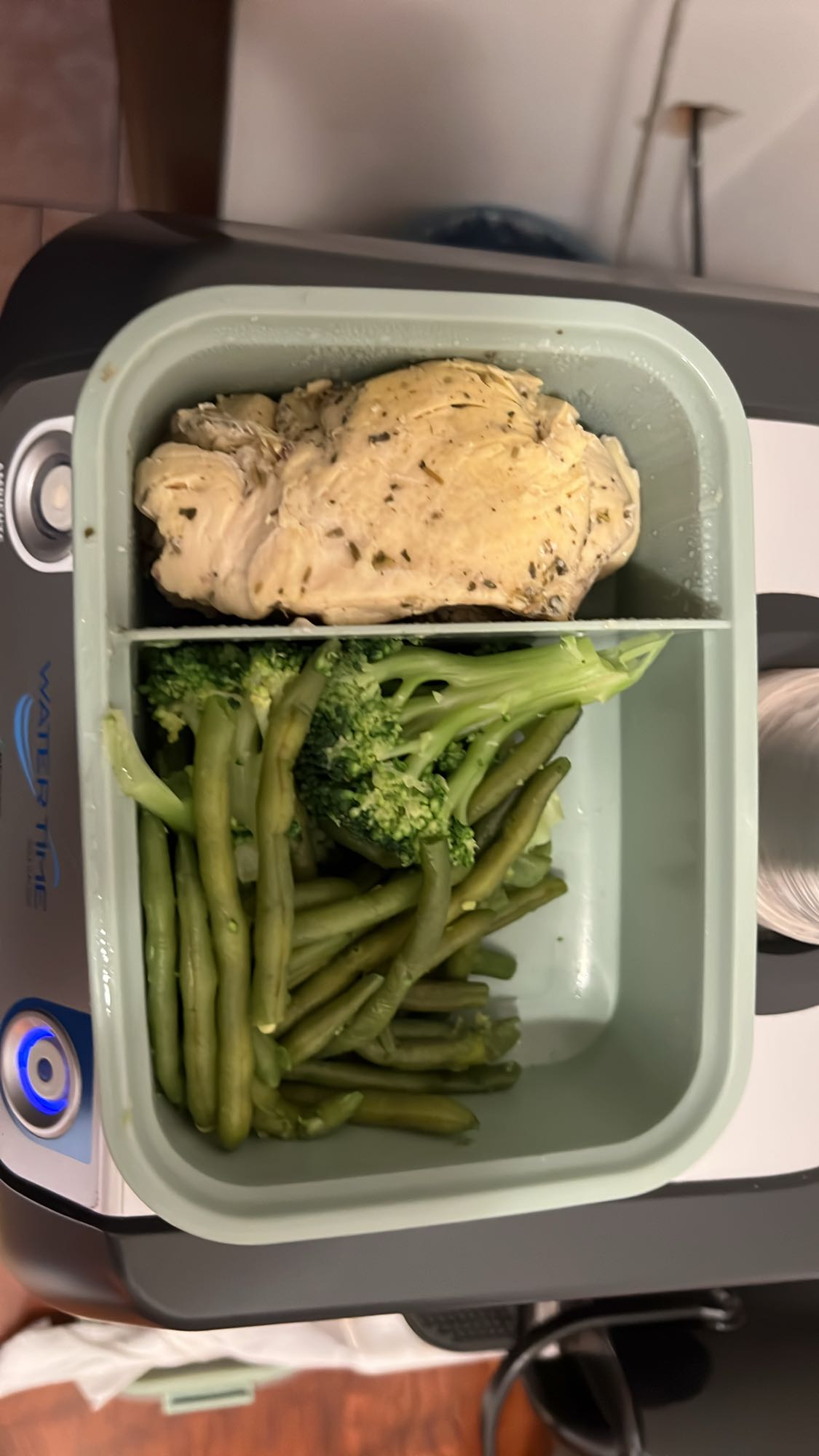Chicken Veggie Box
