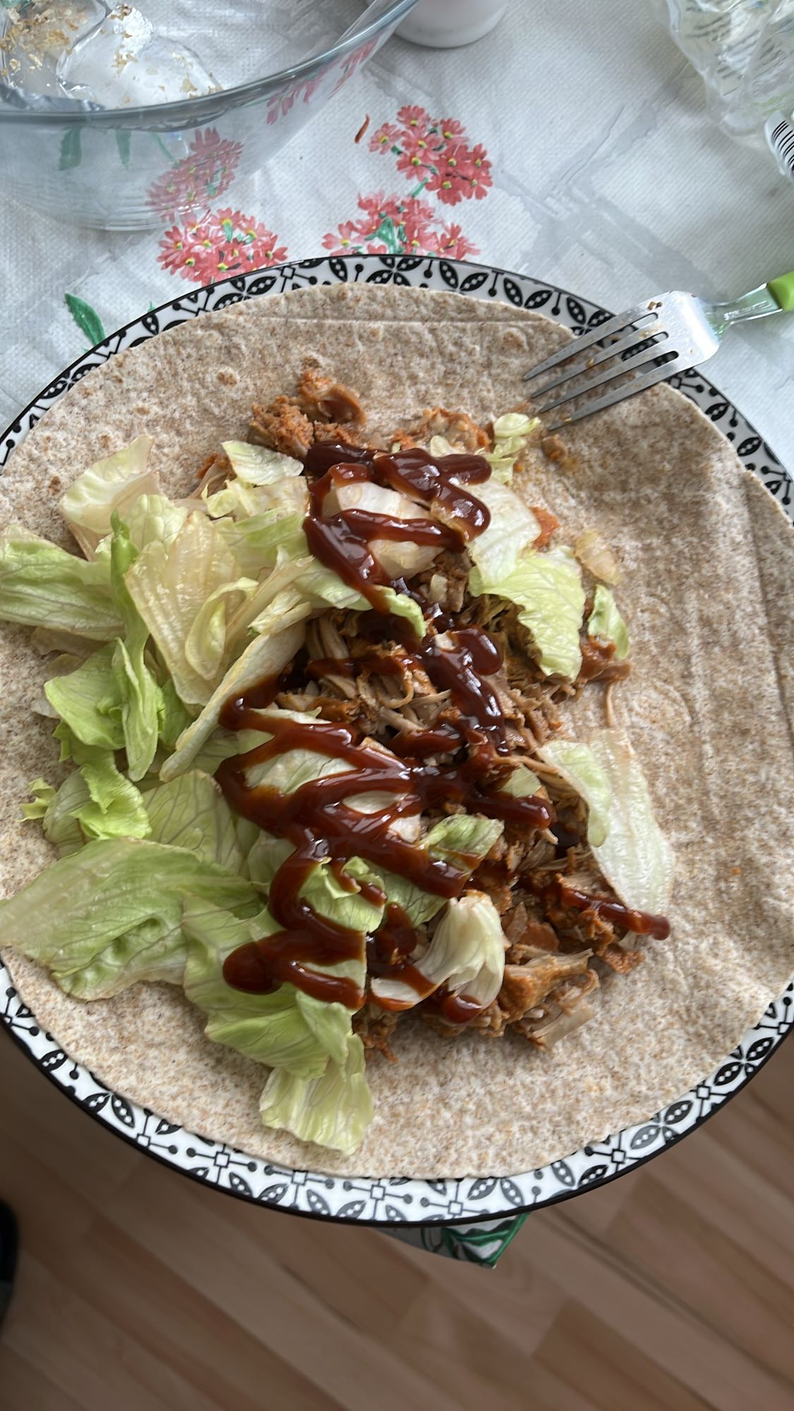 Пълнозърнесто бурито с пиле