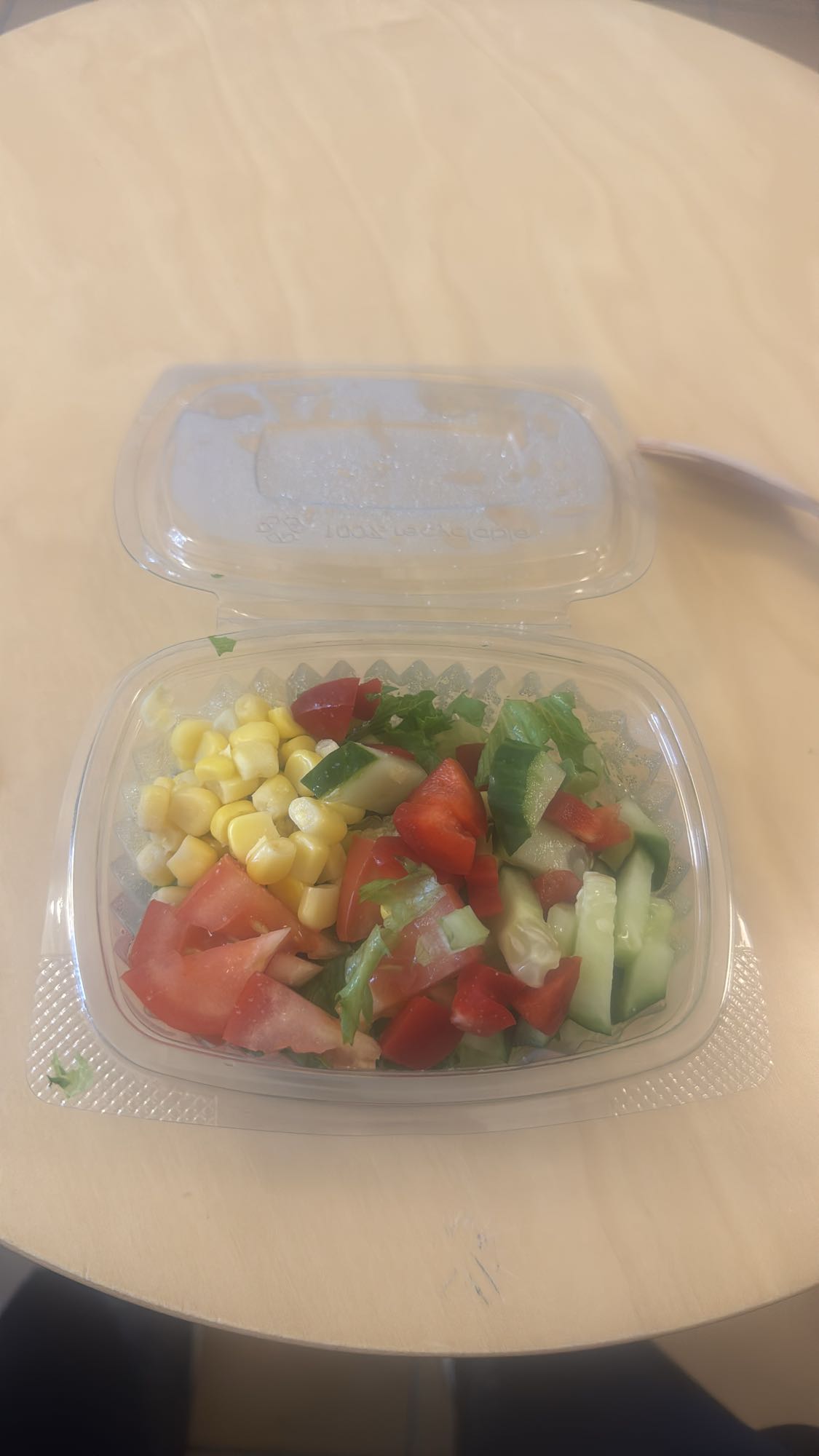 Grönsallad med majs