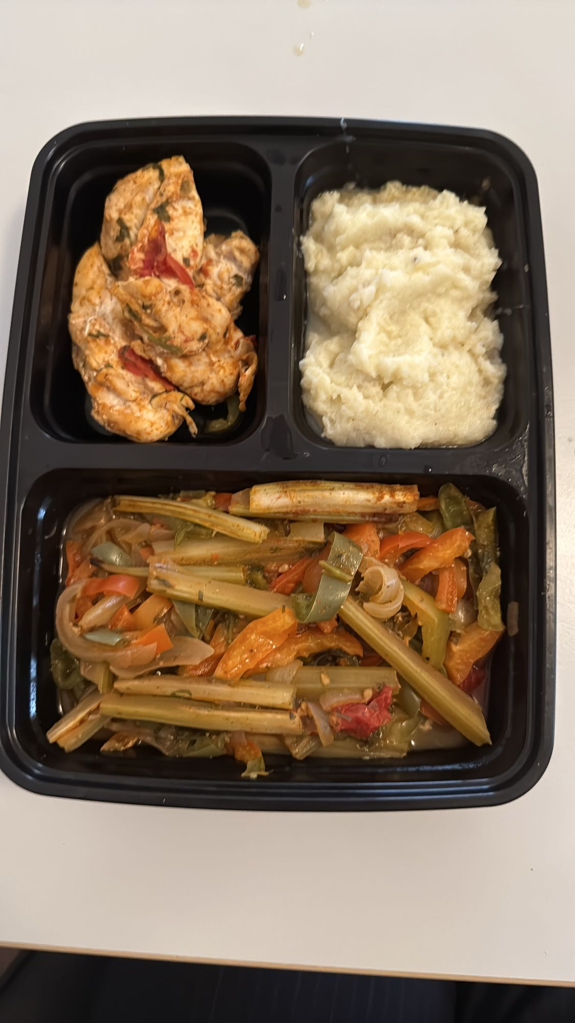 Chicken Veggie Mash Tray