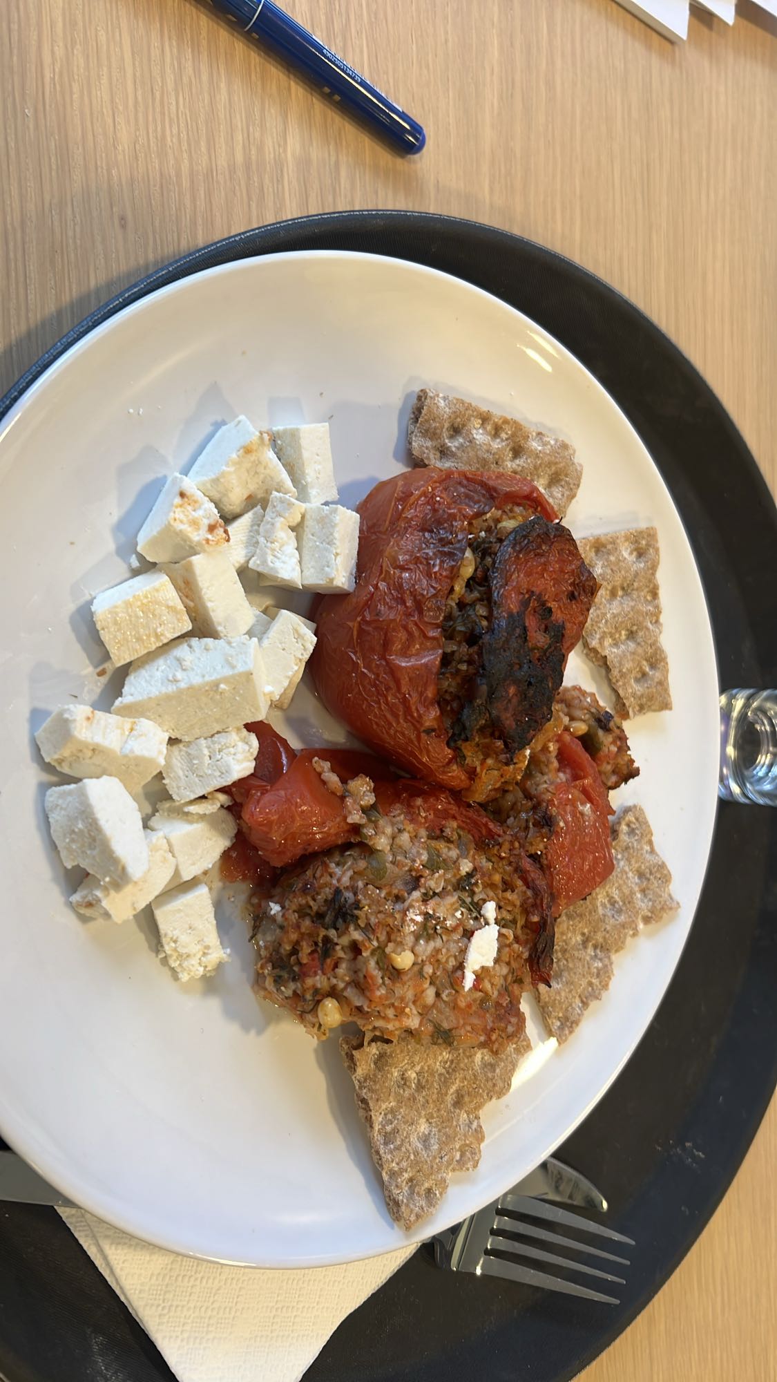 Γεμιστές ντομάτες με φέτα