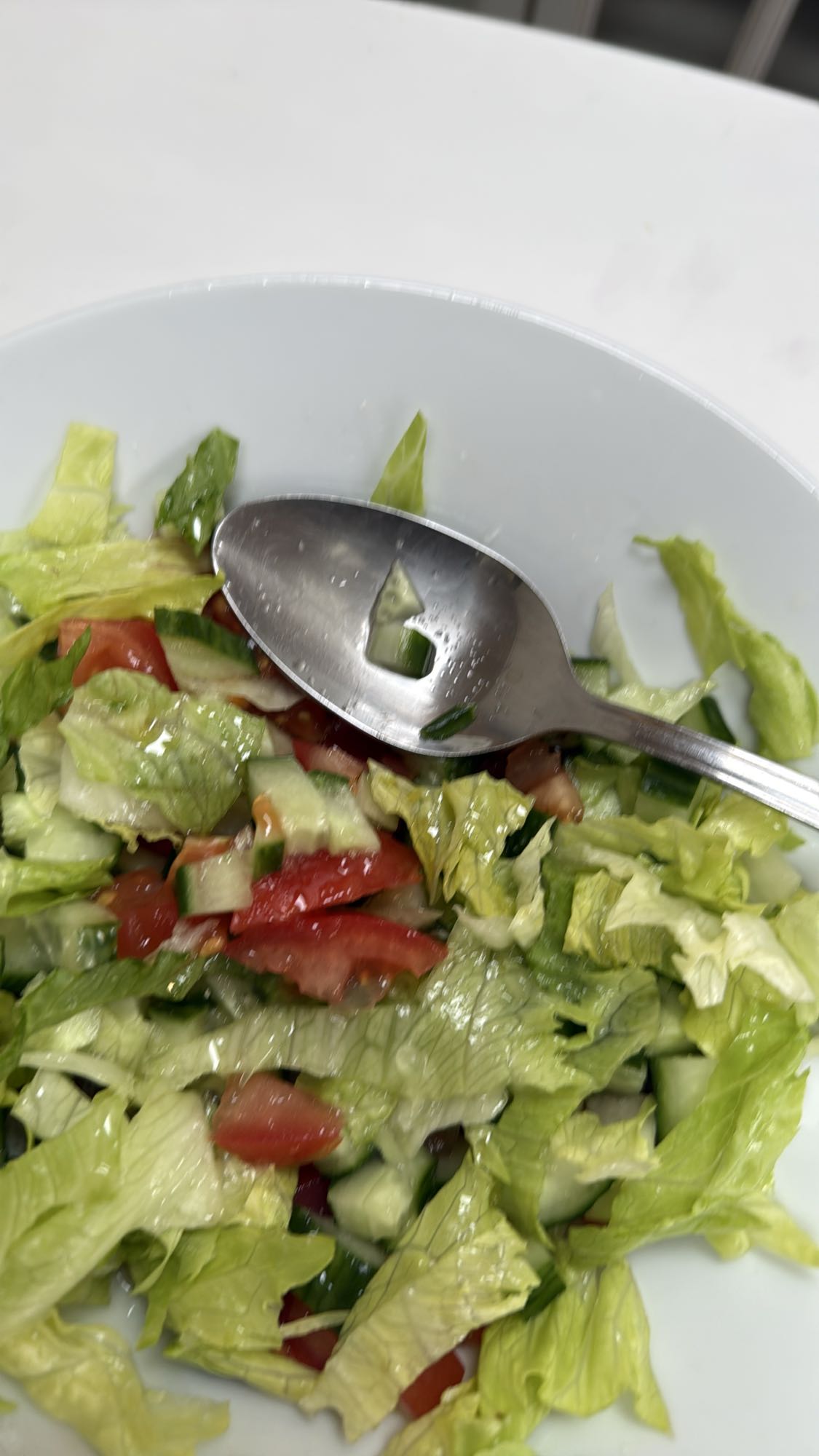 Frisk grønnsakssalat