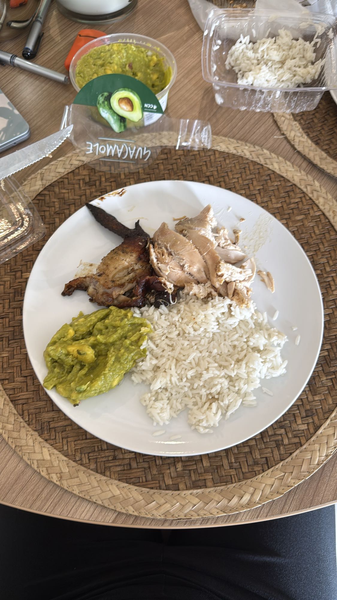 Chicken Rice with Guacamole