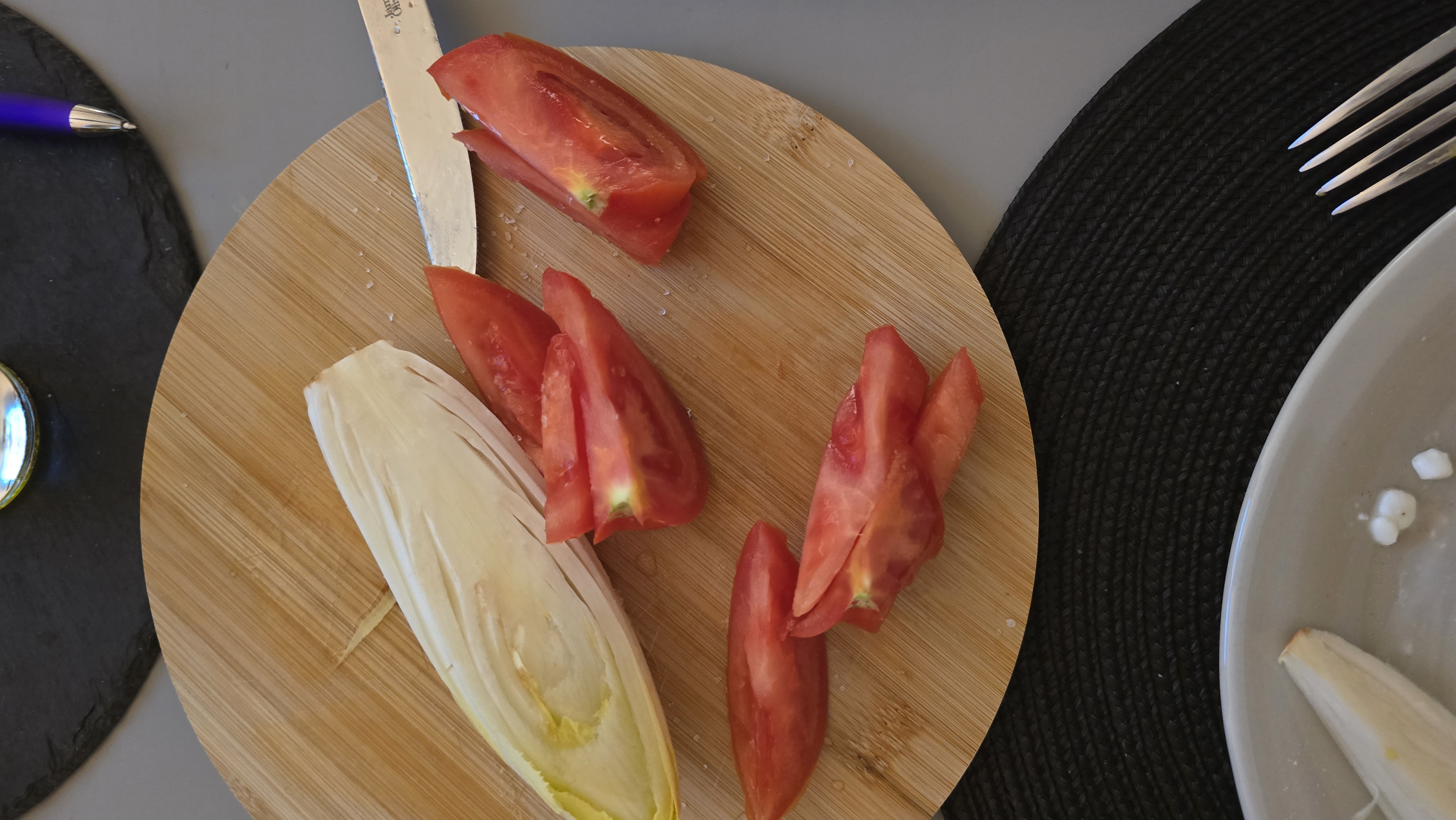 Tomato Endive Salad