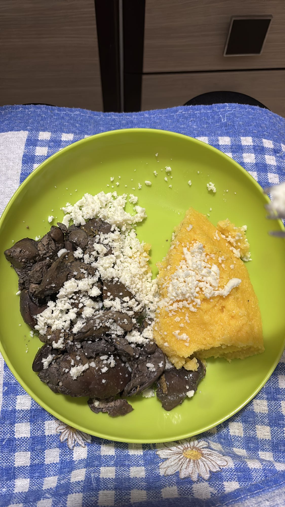 Ficat cu mămăligă