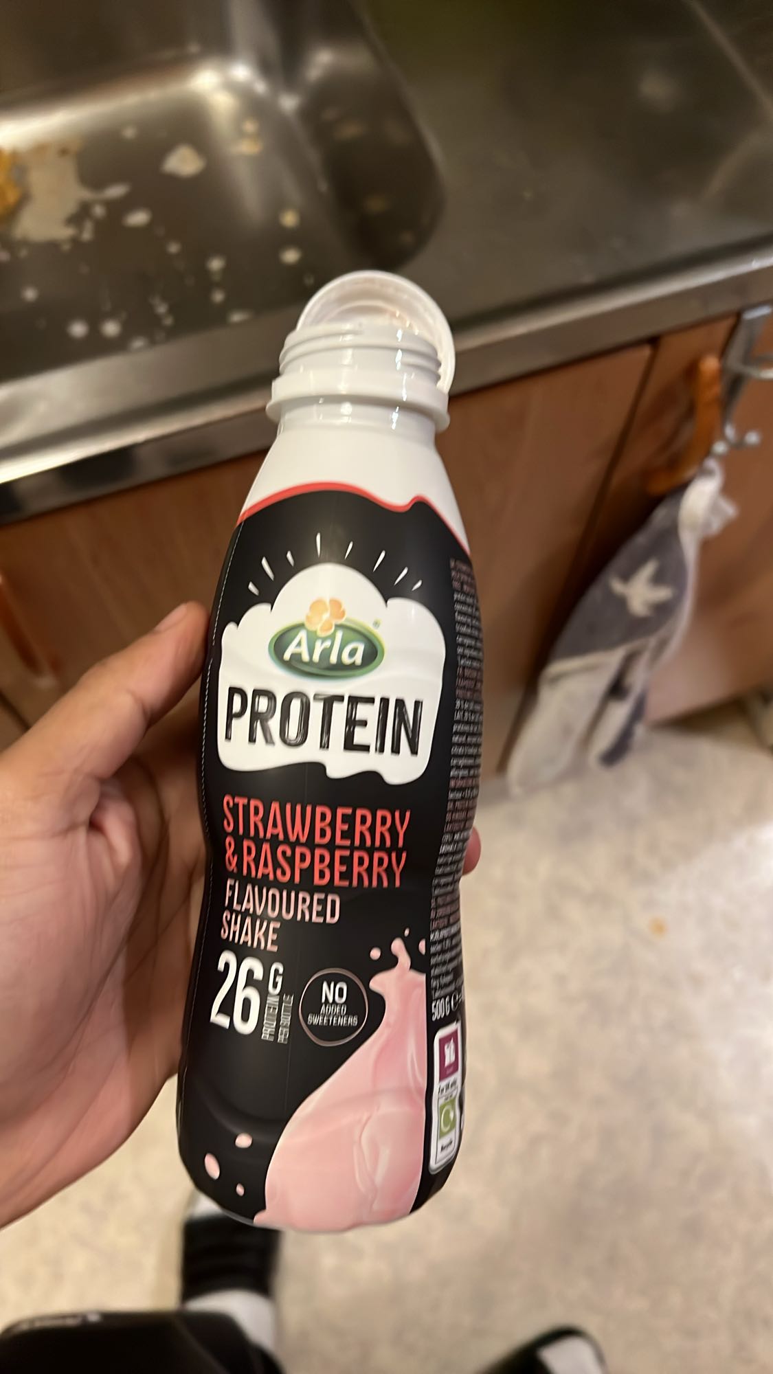 Arla proteinshake jordgubb & hallon