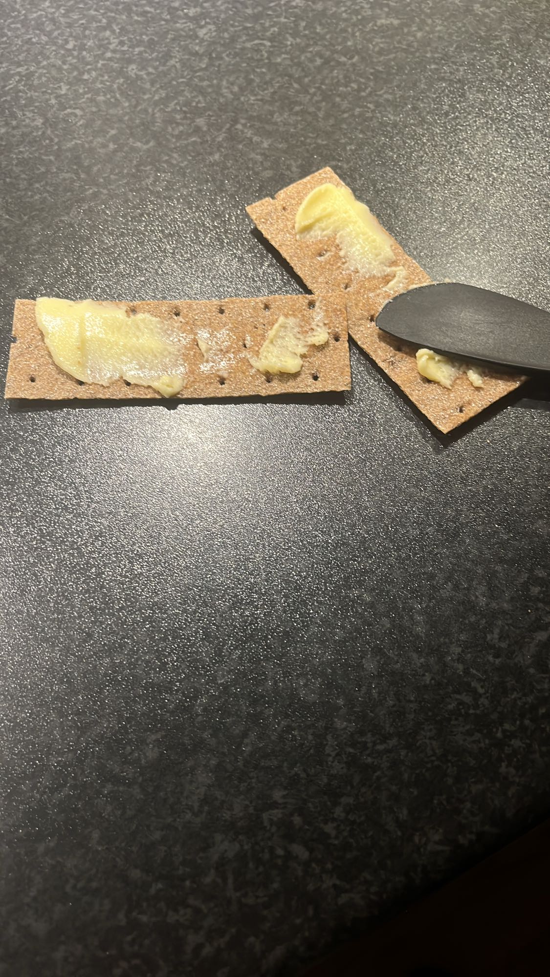 Knäckebröd med smör