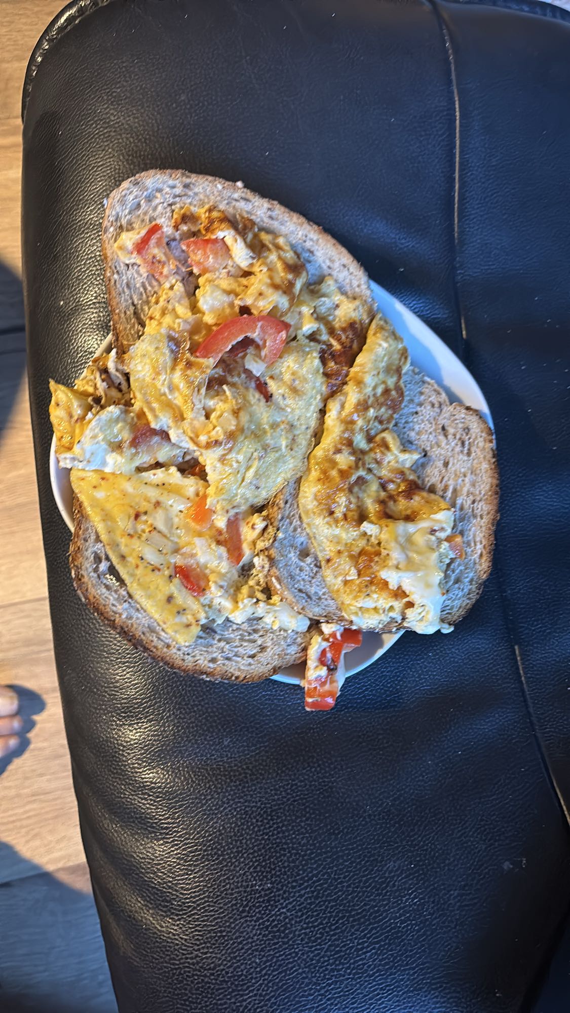 Eggerøre på grovbrød