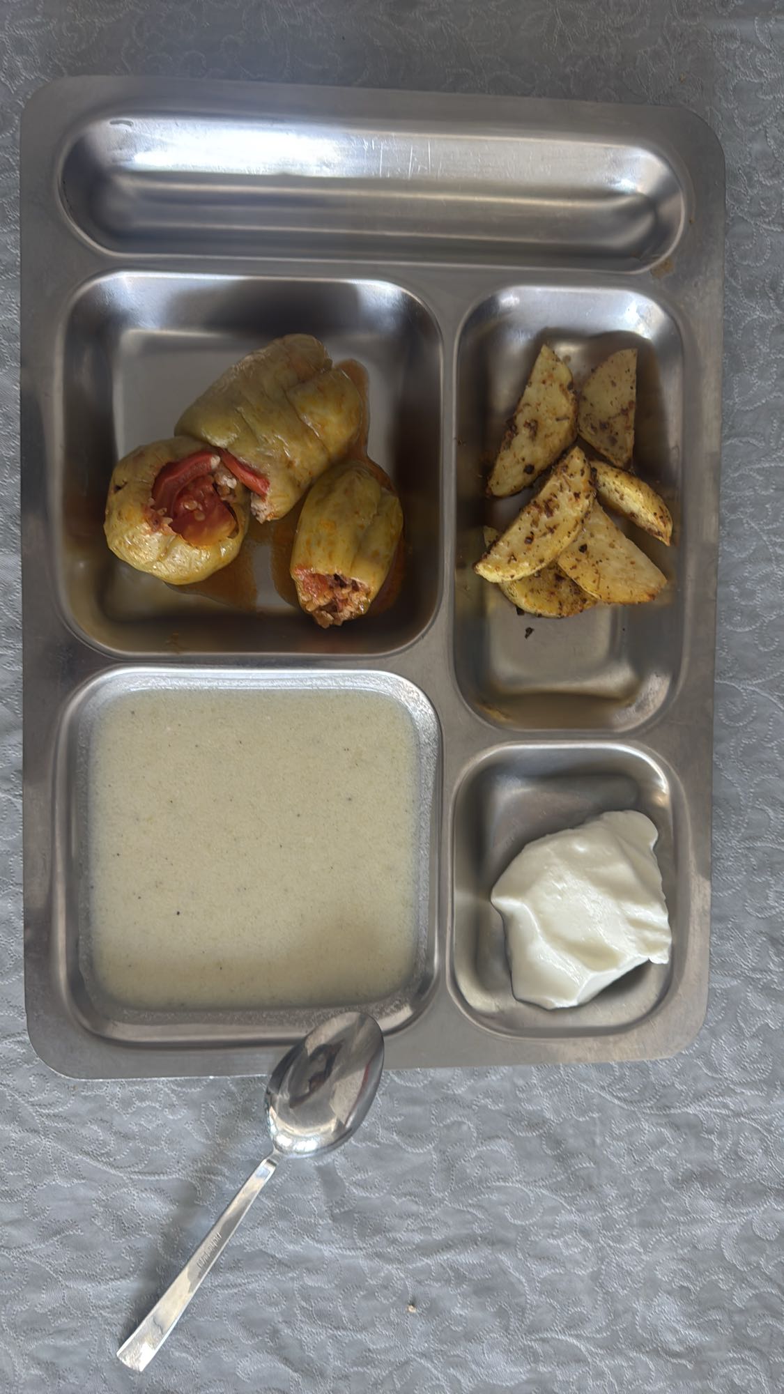 Dolma ve Patates Tabağı