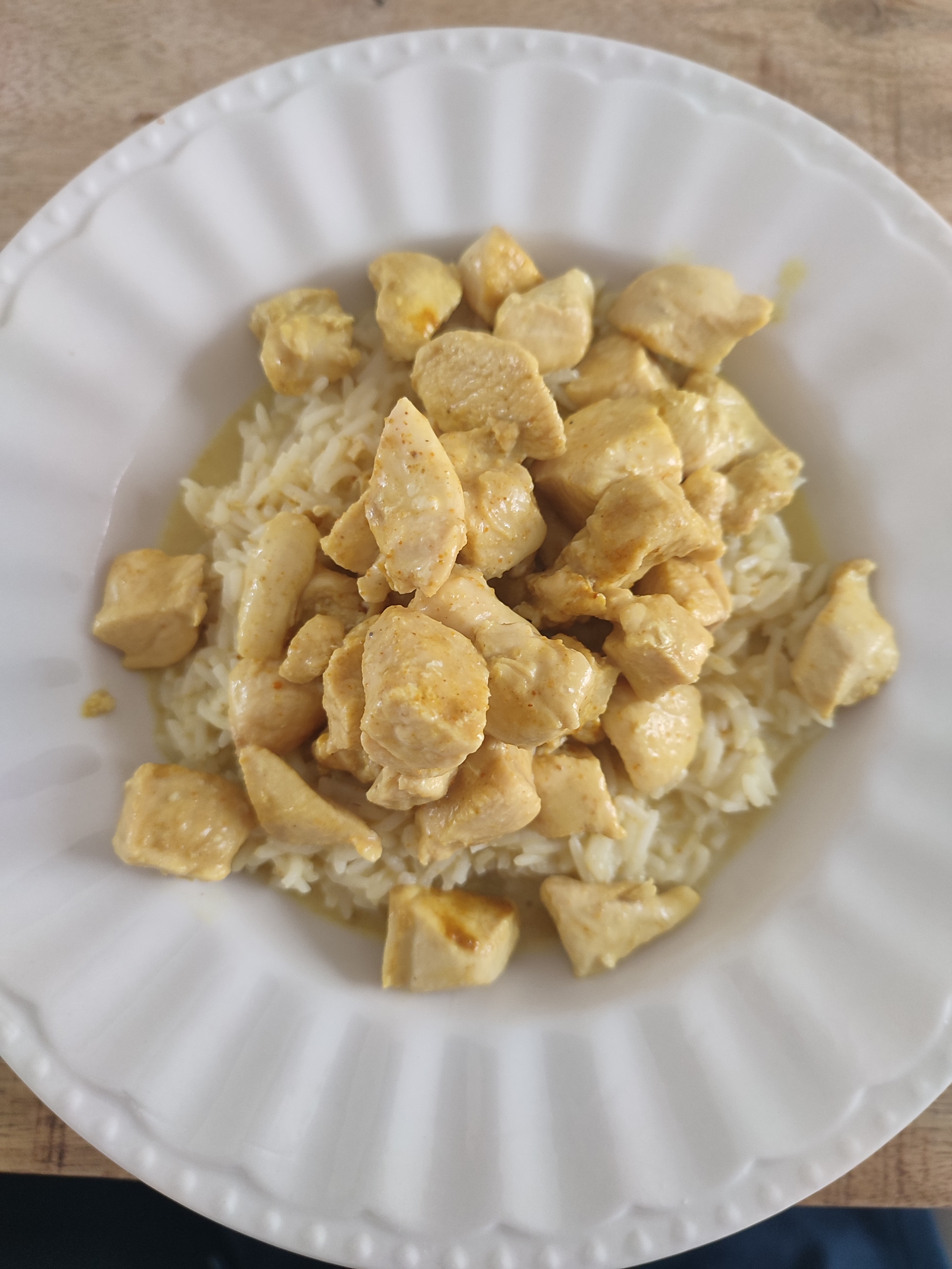 Poulet au curry et riz