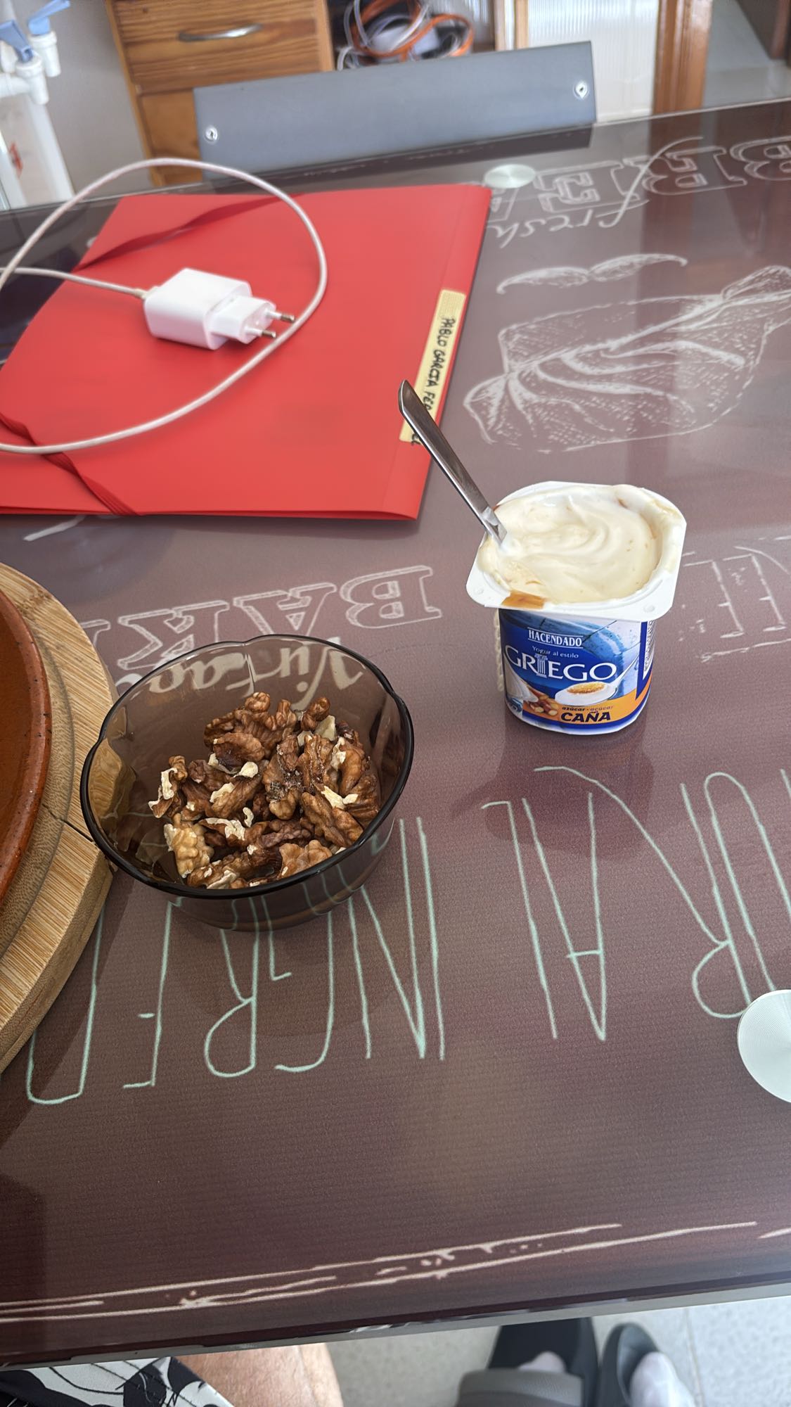 Yogur griego con nueces
