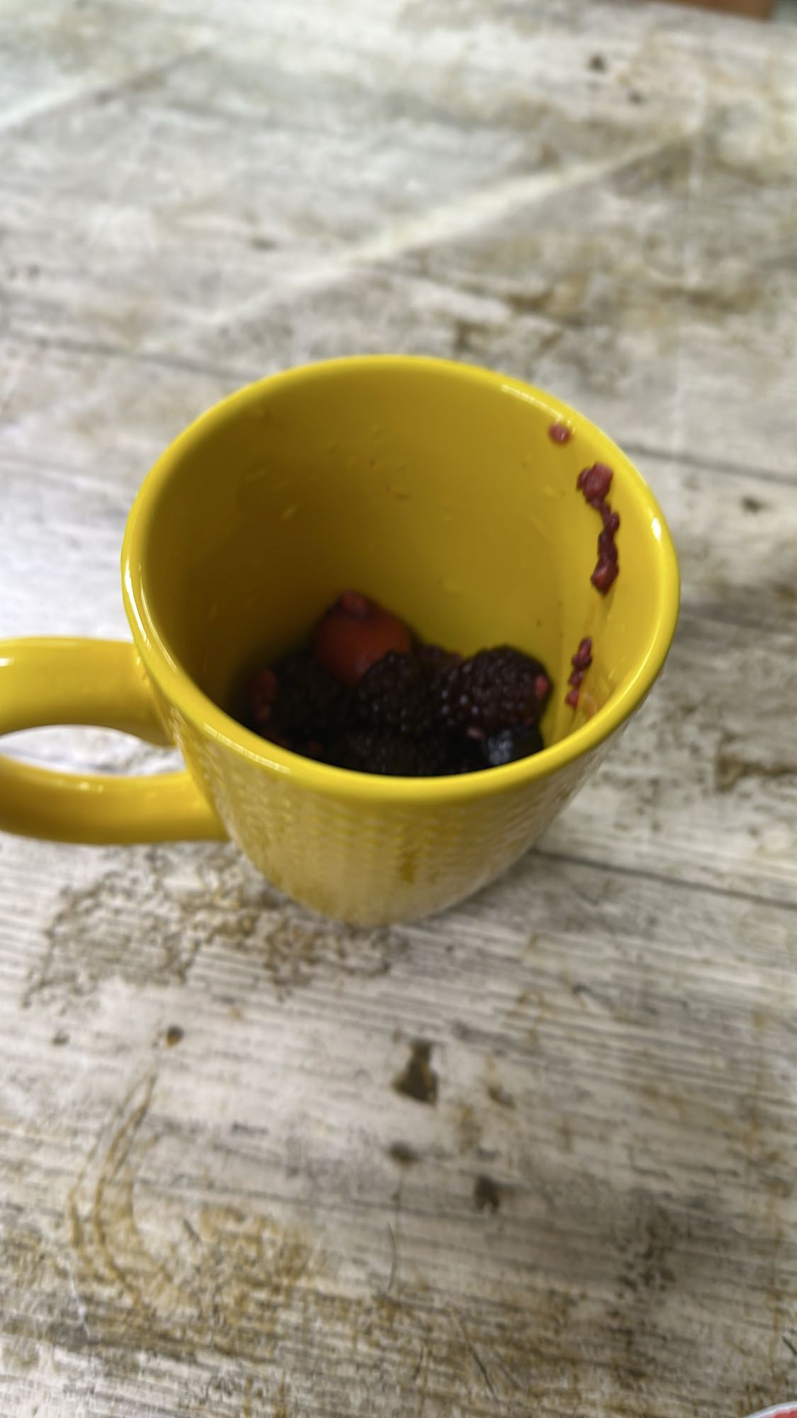 taza de frutos rojos