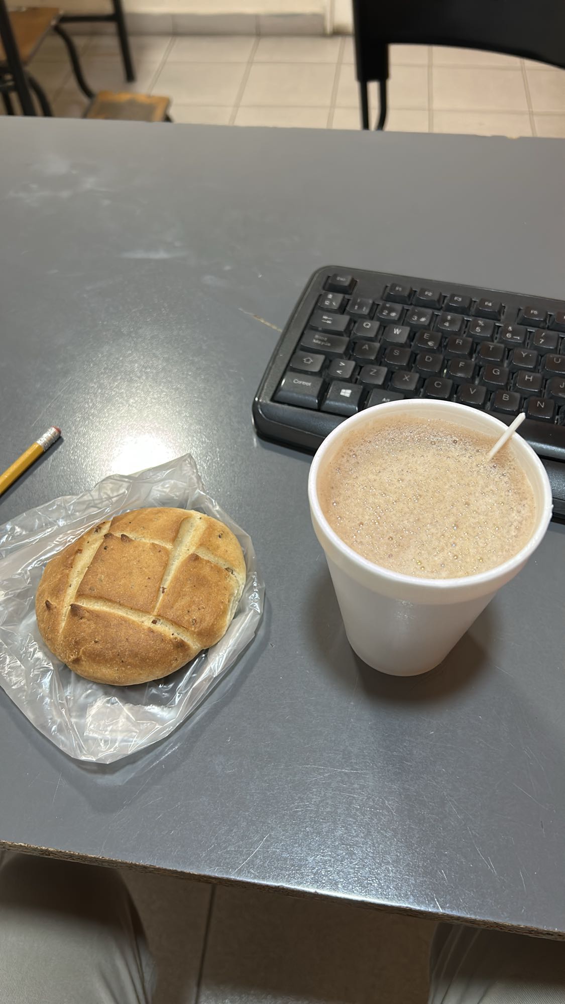 pan y chocolate caliente