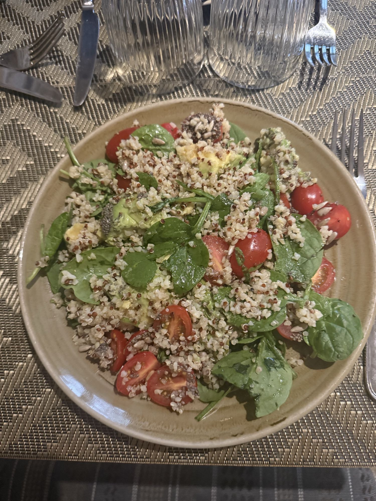 Salade quinoa avocat