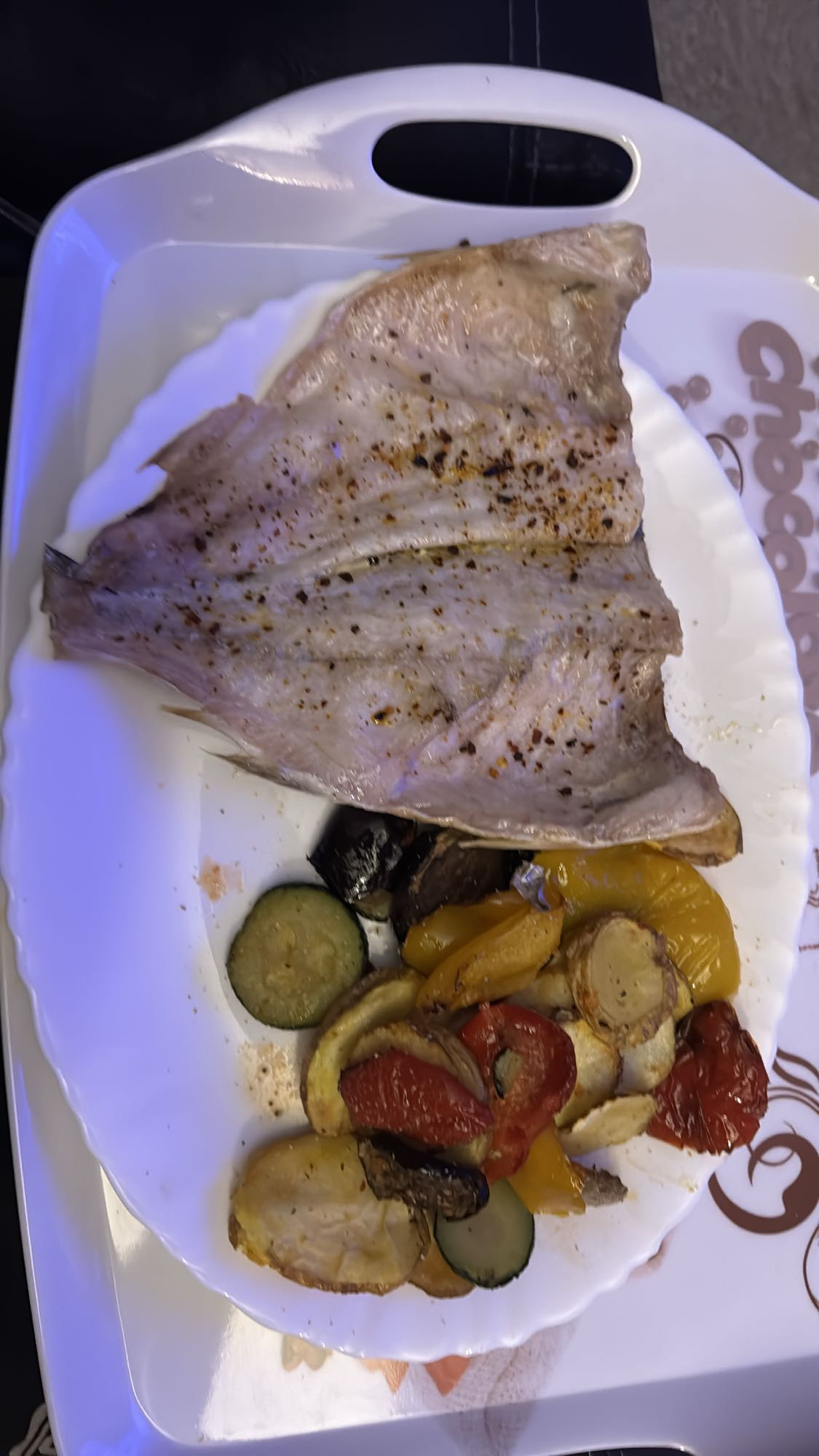 Pescado con vegetales
