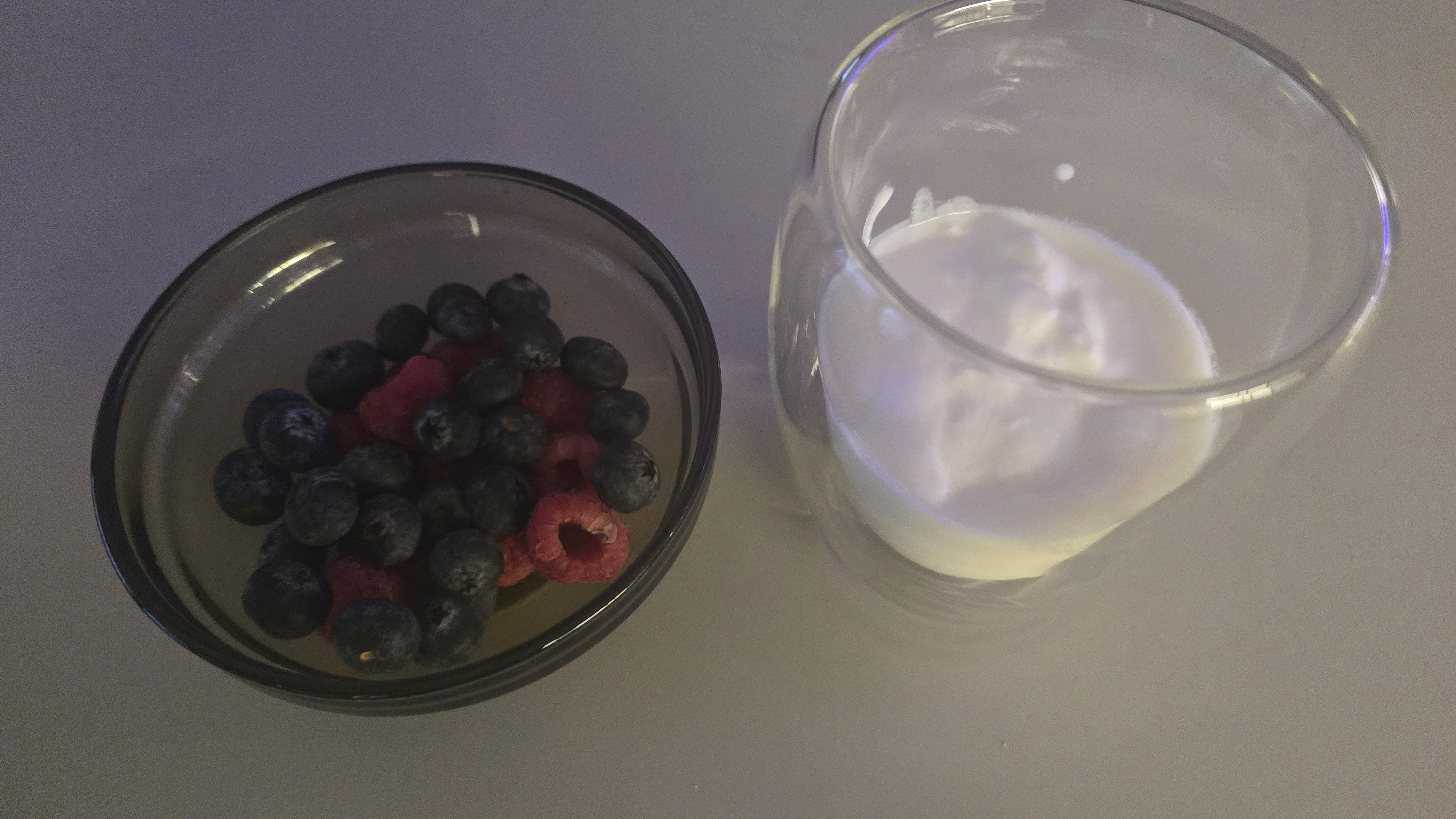 Yogurt with berries