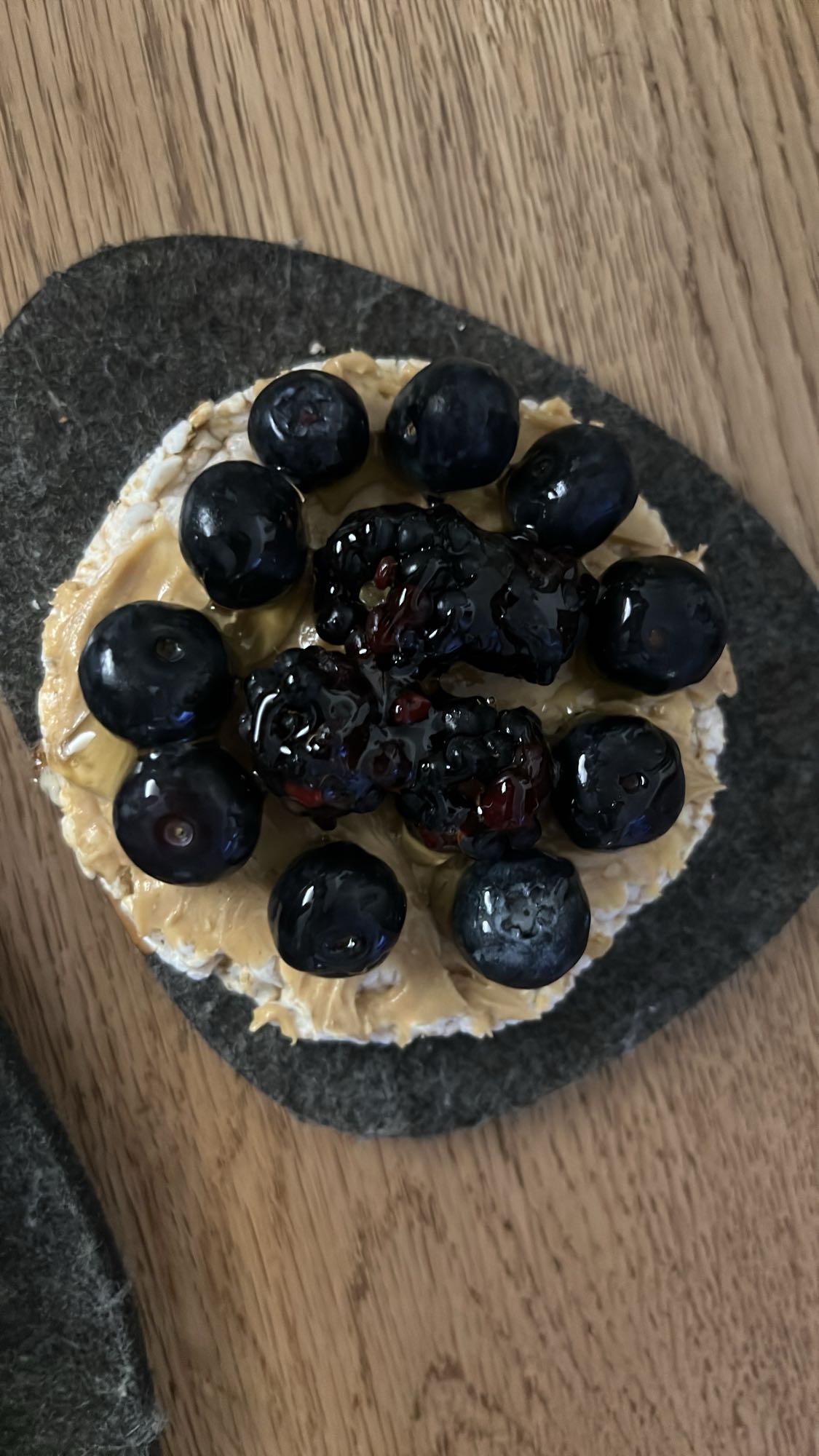 Pirinç patlağı fıstık ezmeli