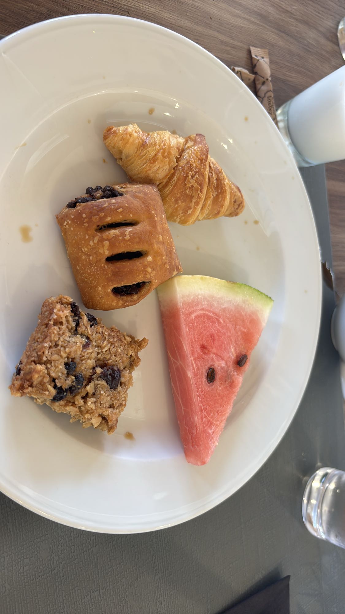 Pastry and fruit plate