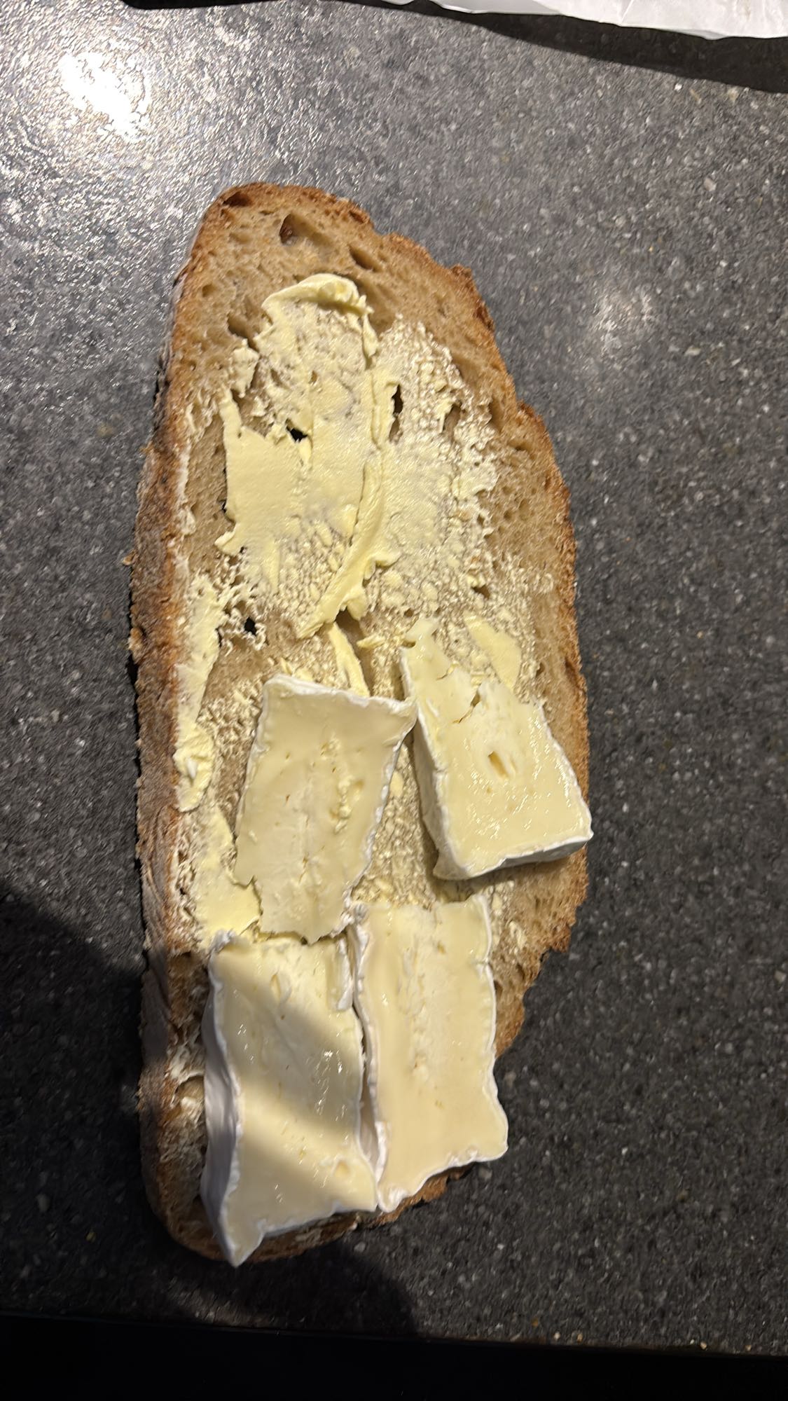 Tartine au brie