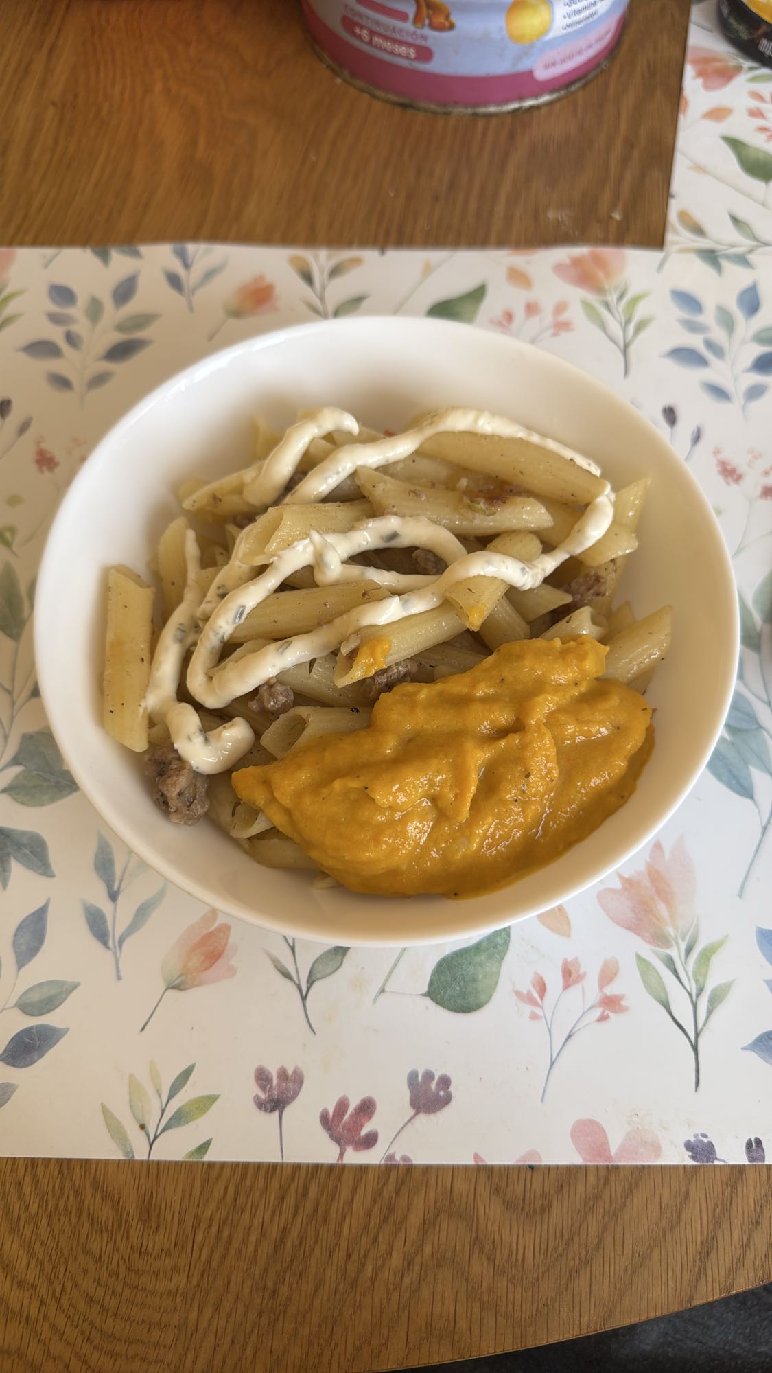 макароны с соусом и майонезом