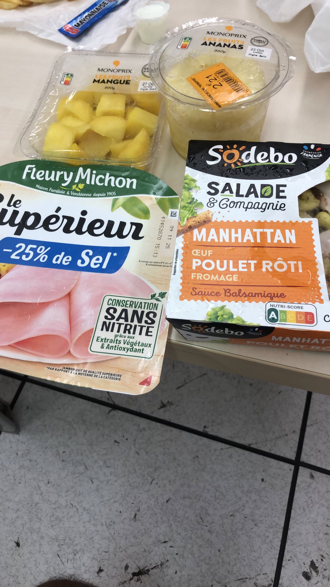 Salade poulet et fruits