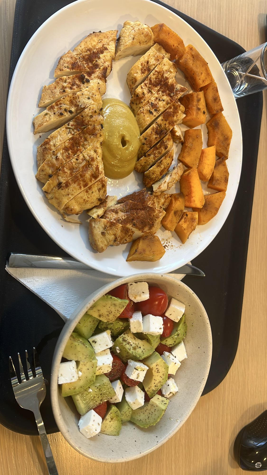 Κοτόπουλο με σαλάτα