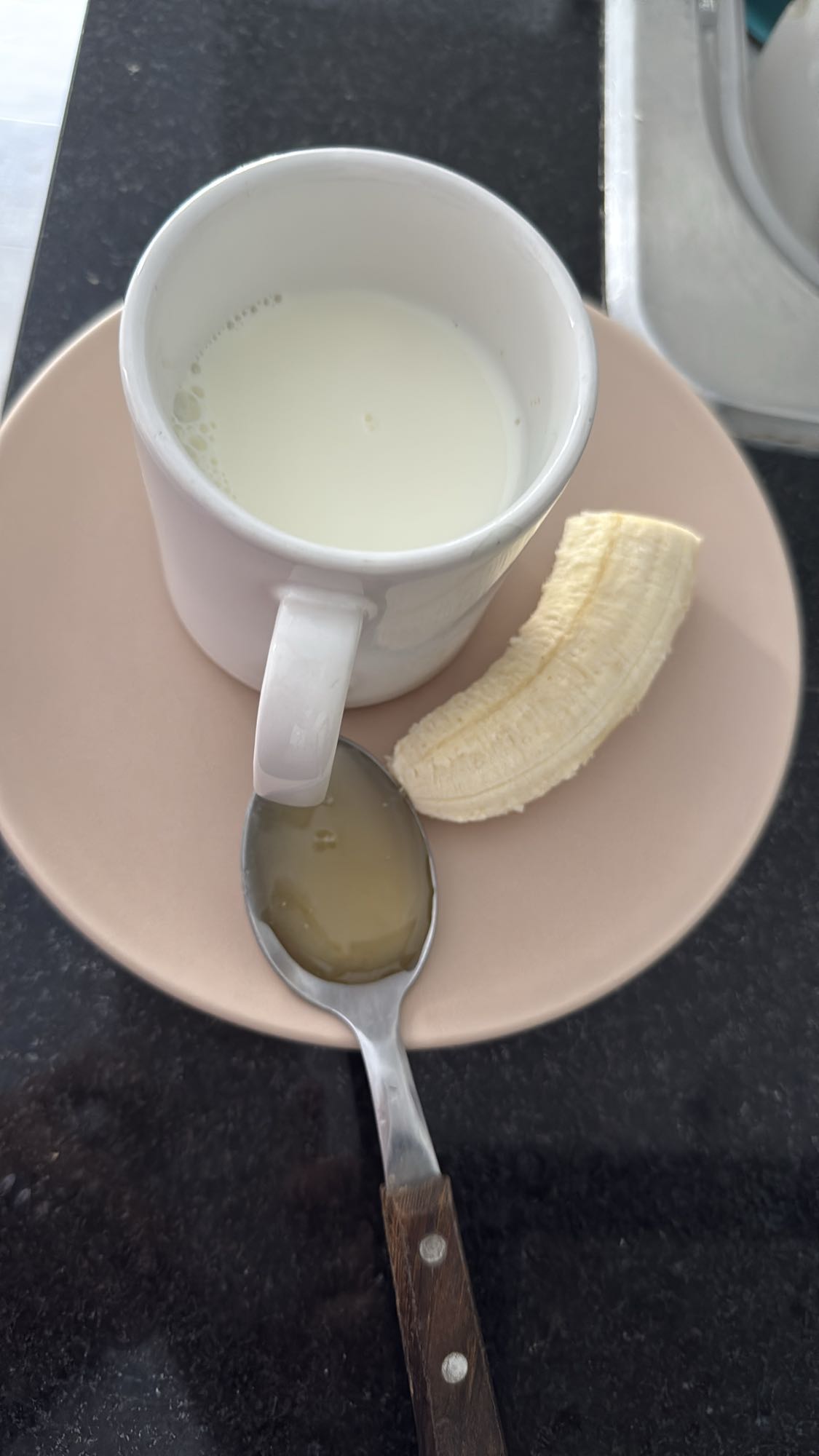 Plátano con leche y miel