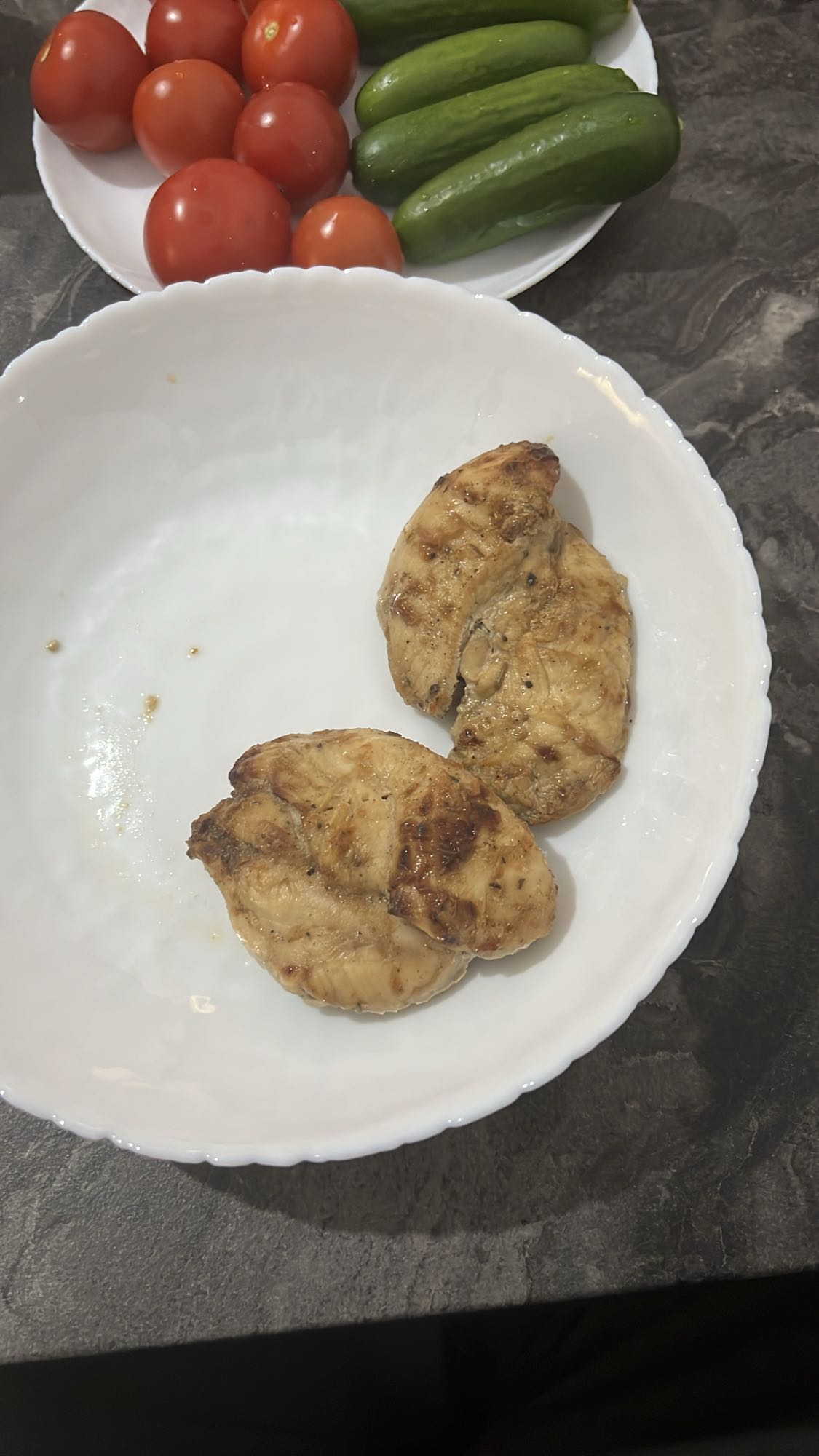 Հավի կրծքամիս և բանջարեղեն